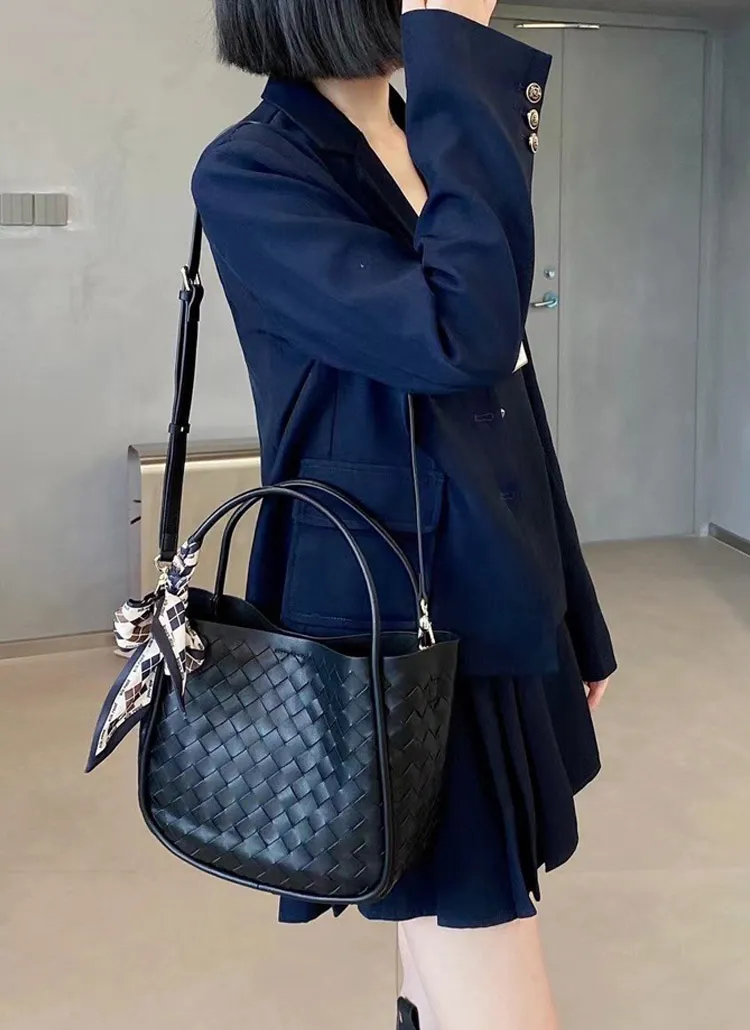 スカーフ&ポーチ付2WAYイントレチャートバッグ | whosbag | 詳細画像1