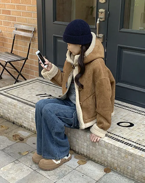 ムートン調フードショートジャケット | レディースファッション通販  