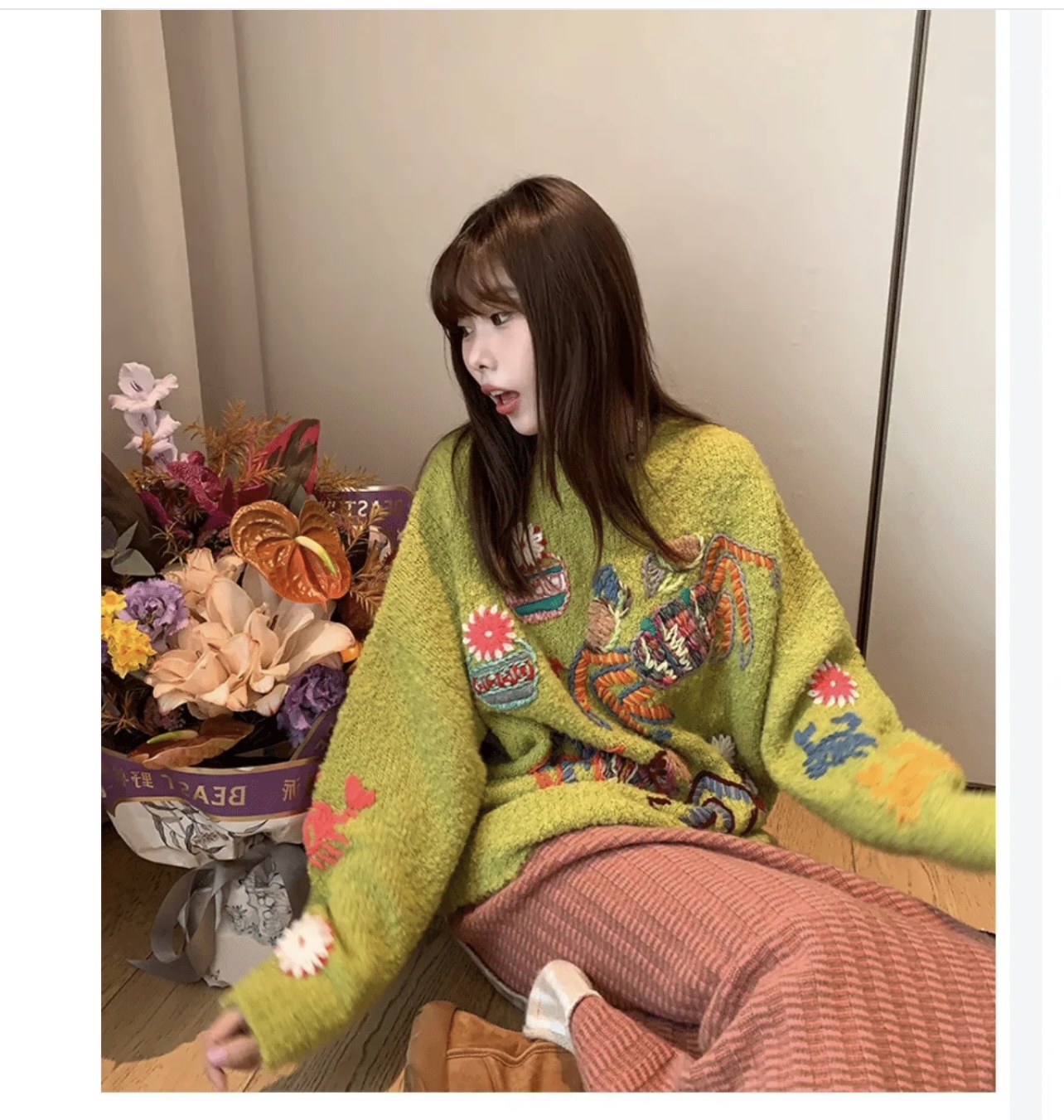 ビンテージ 90s 刺繍 ビーズ デザイン 3D宝石 カラフル ニット セーター ビンテージ 90s 刺繍 ビーズ デザイン 3D宝石 カラフル ニット