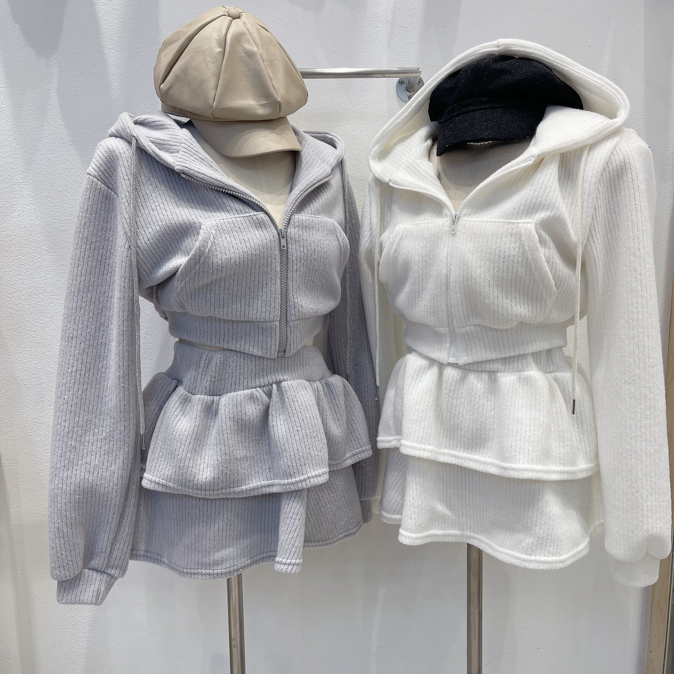 起毛リブクロップドジップパーカー&パンツ裏地ティアードスカートSET | 詳細画像1