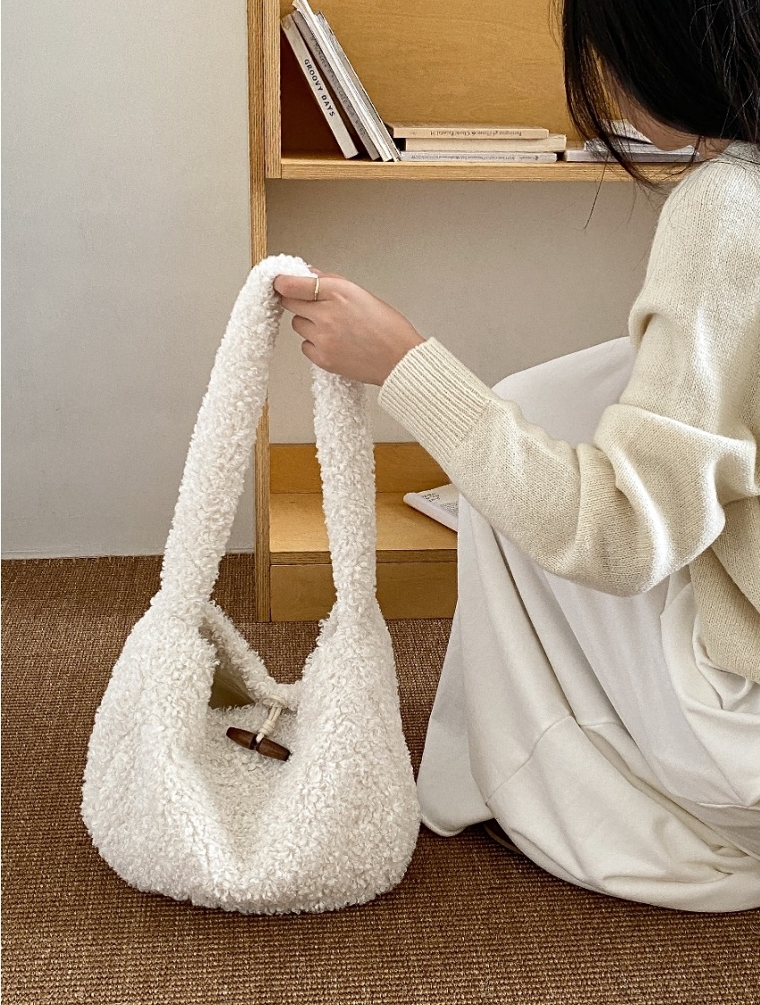 トグルボタンブークレショルダーバッグ | 詳細画像4