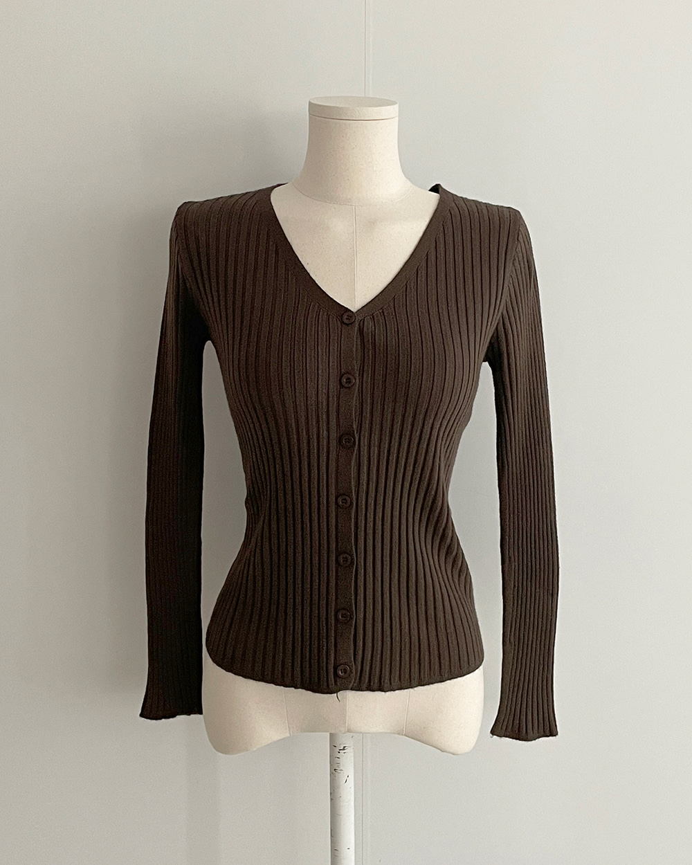 Vネック長袖リブニットカーディガン | 詳細画像22