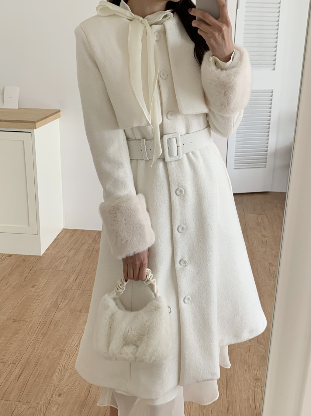 ベルト付エコファーカフスケープAラインコート | レディース