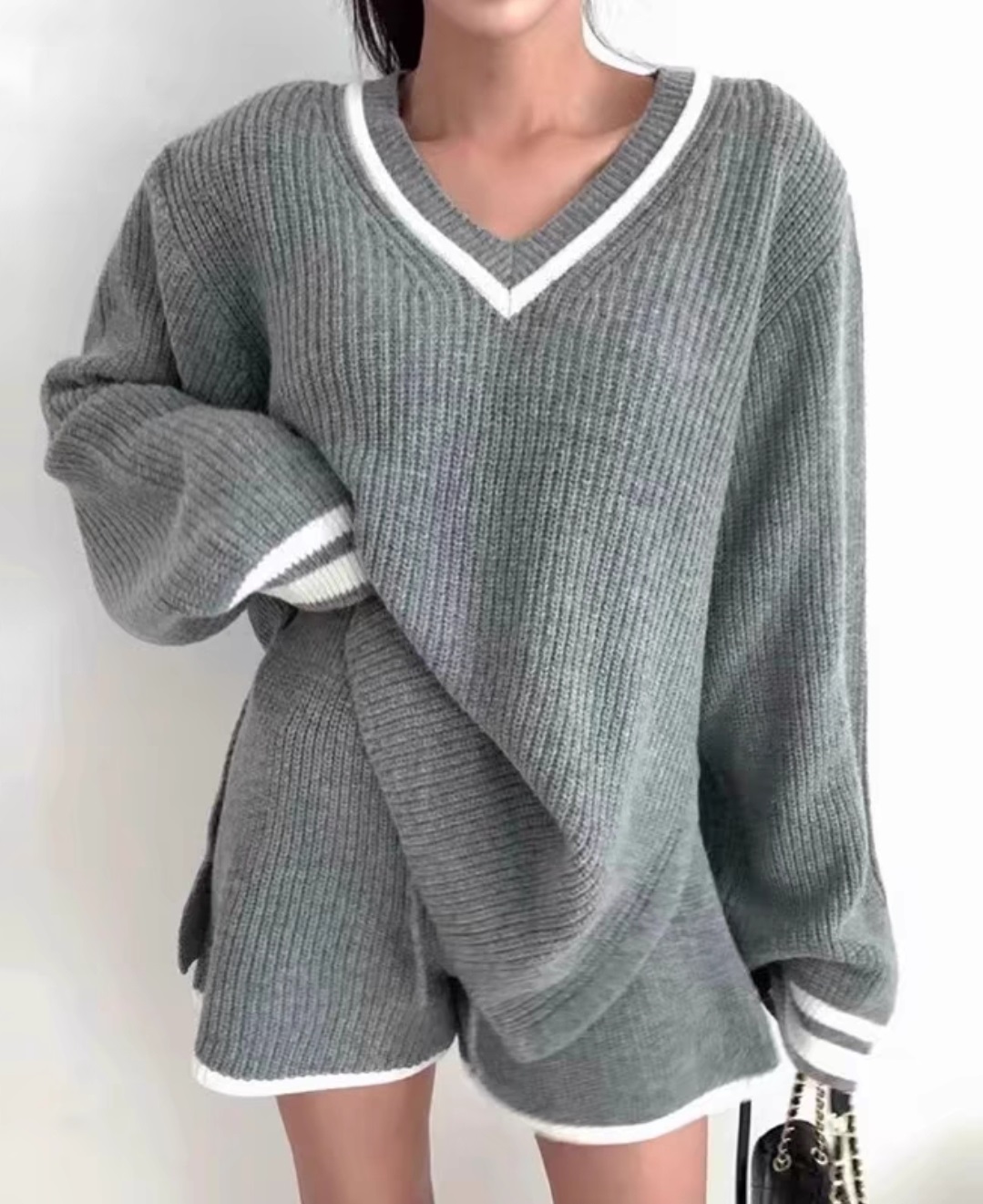 配色Vネックスリットニット&ドロストショートパンツSET | 詳細画像3