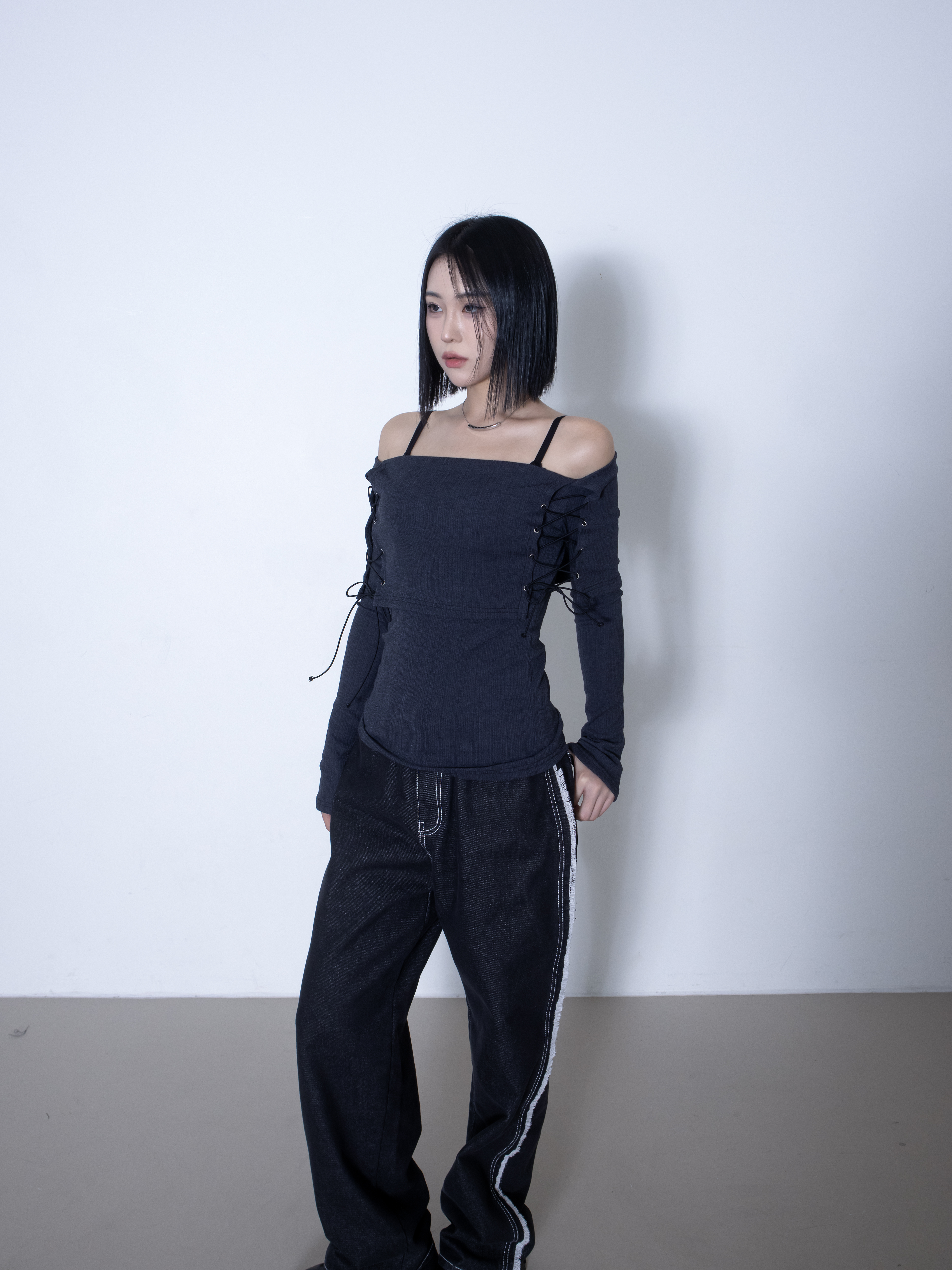リブレースアップオフショルラップTシャツ | 詳細画像16
