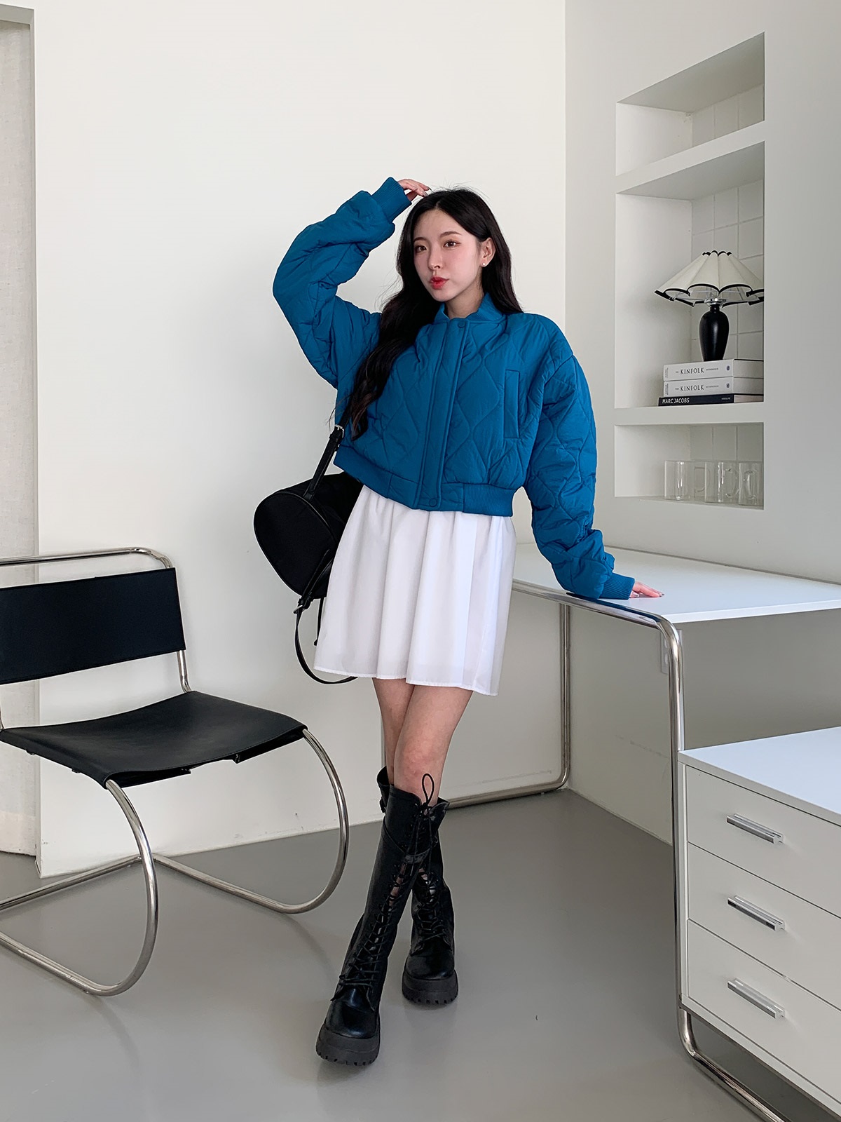 【boohoo】クロップド キルト ボンバー ジャケット キルティングクロップドブルゾンジャンパー | レディース