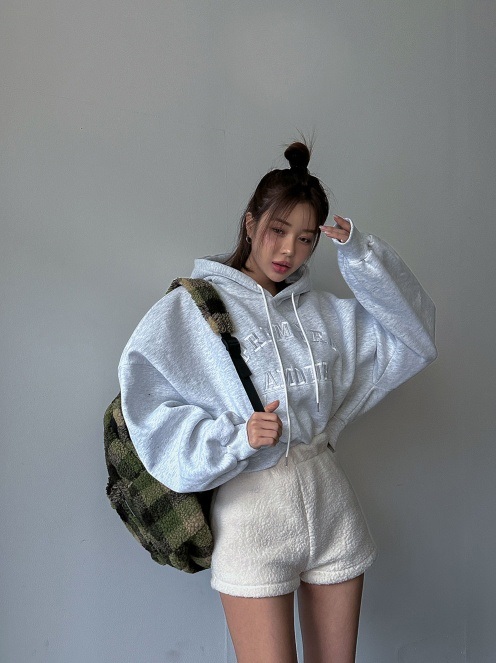 裏起毛刺繍レタリングクロップドパーカー | 詳細画像4