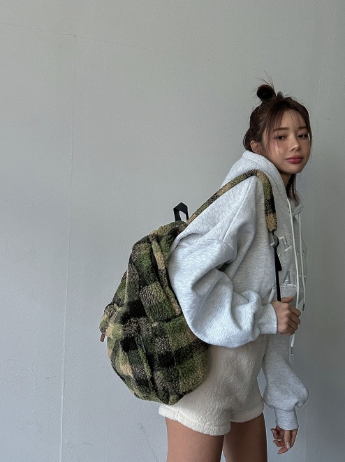 裏起毛刺繍レタリングクロップドパーカー | 詳細画像5