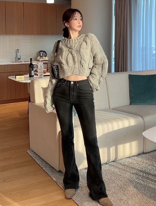 styling/ クロップドケーブルニット セール】クロップド丈ケーブルニット（ニット/セーター）｜Girly