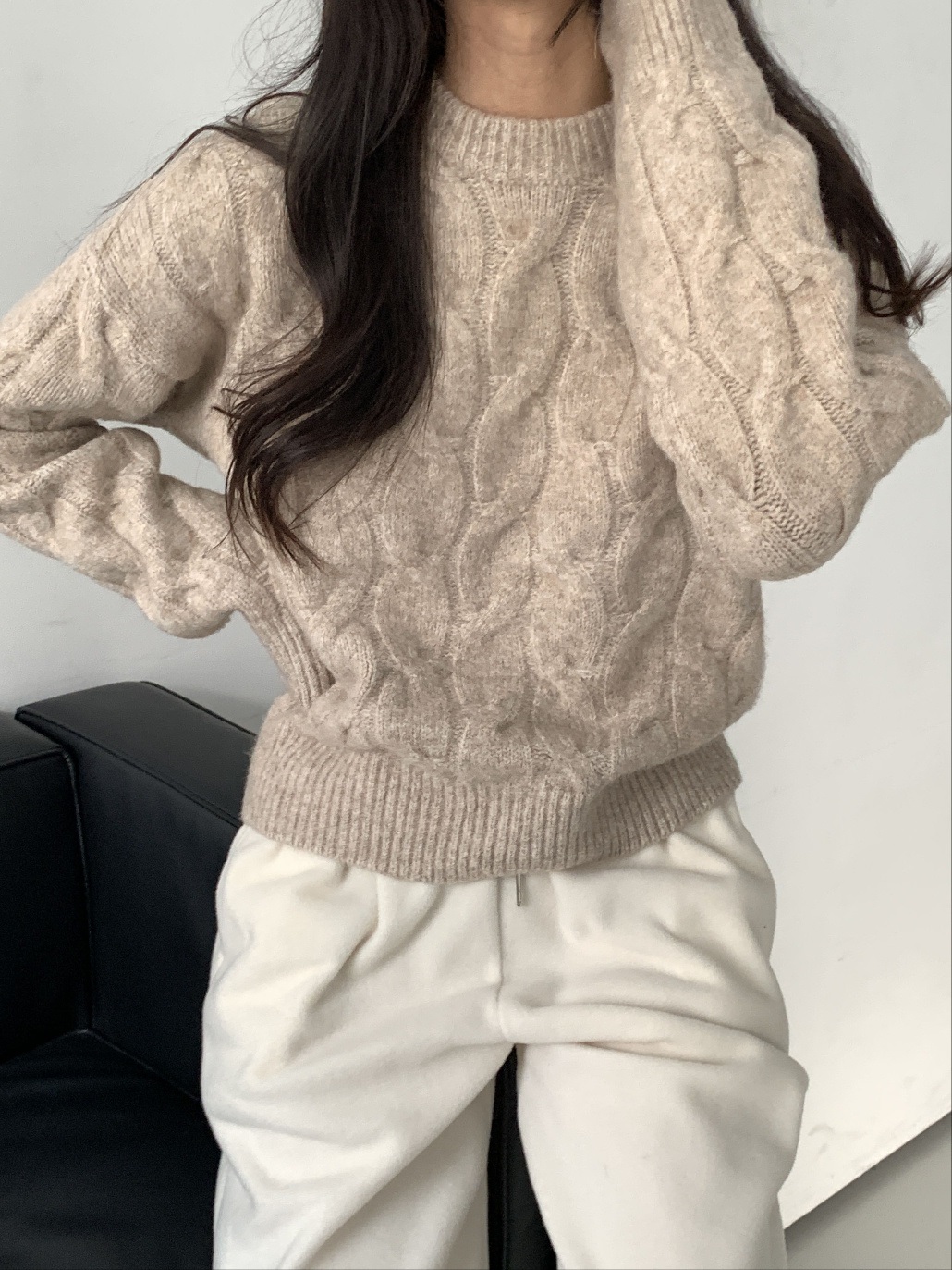 ラウンドネックケーブルニット | 詳細画像4