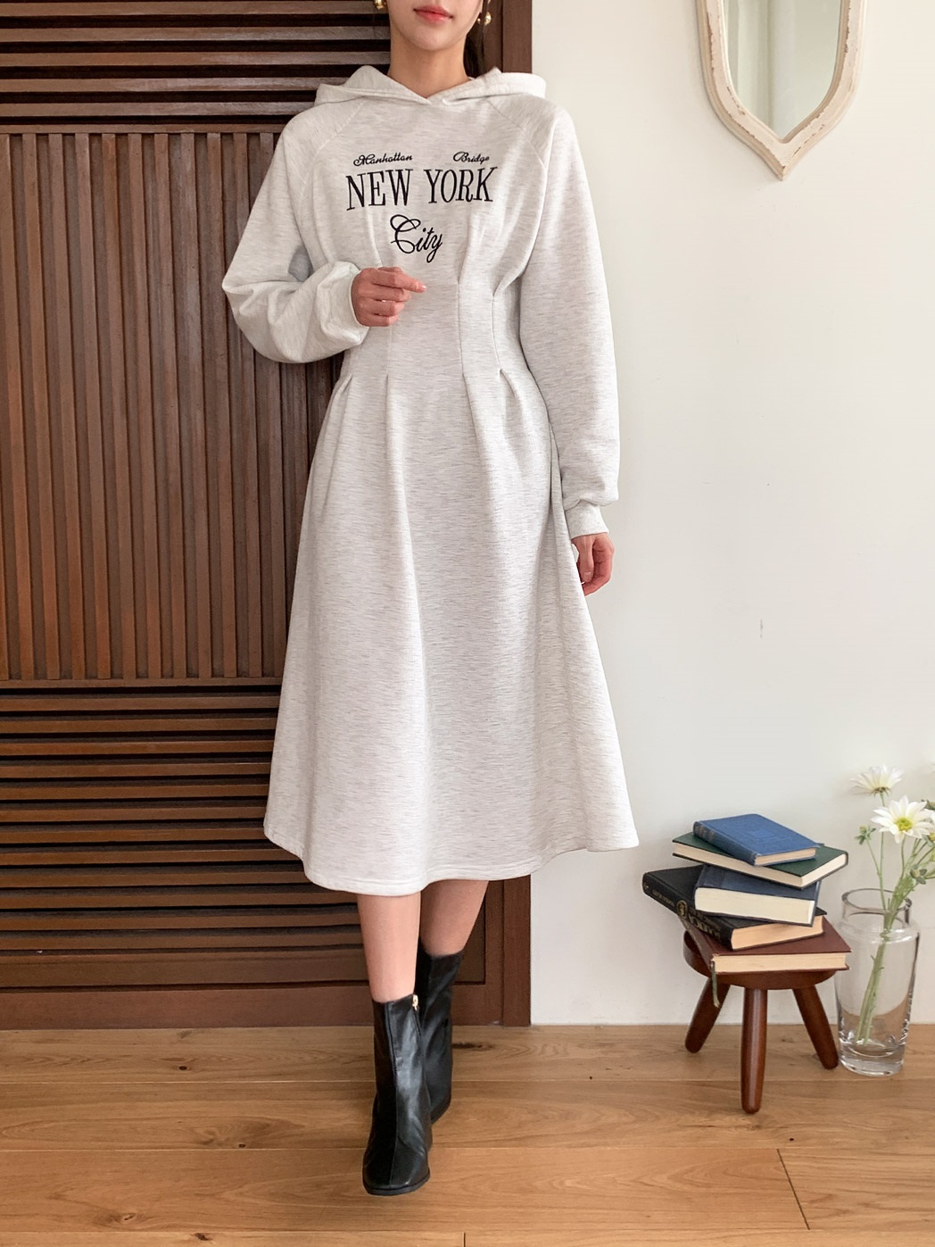 裏起毛NEW YORK刺繡タックラグランパーカーワンピース | 詳細画像4