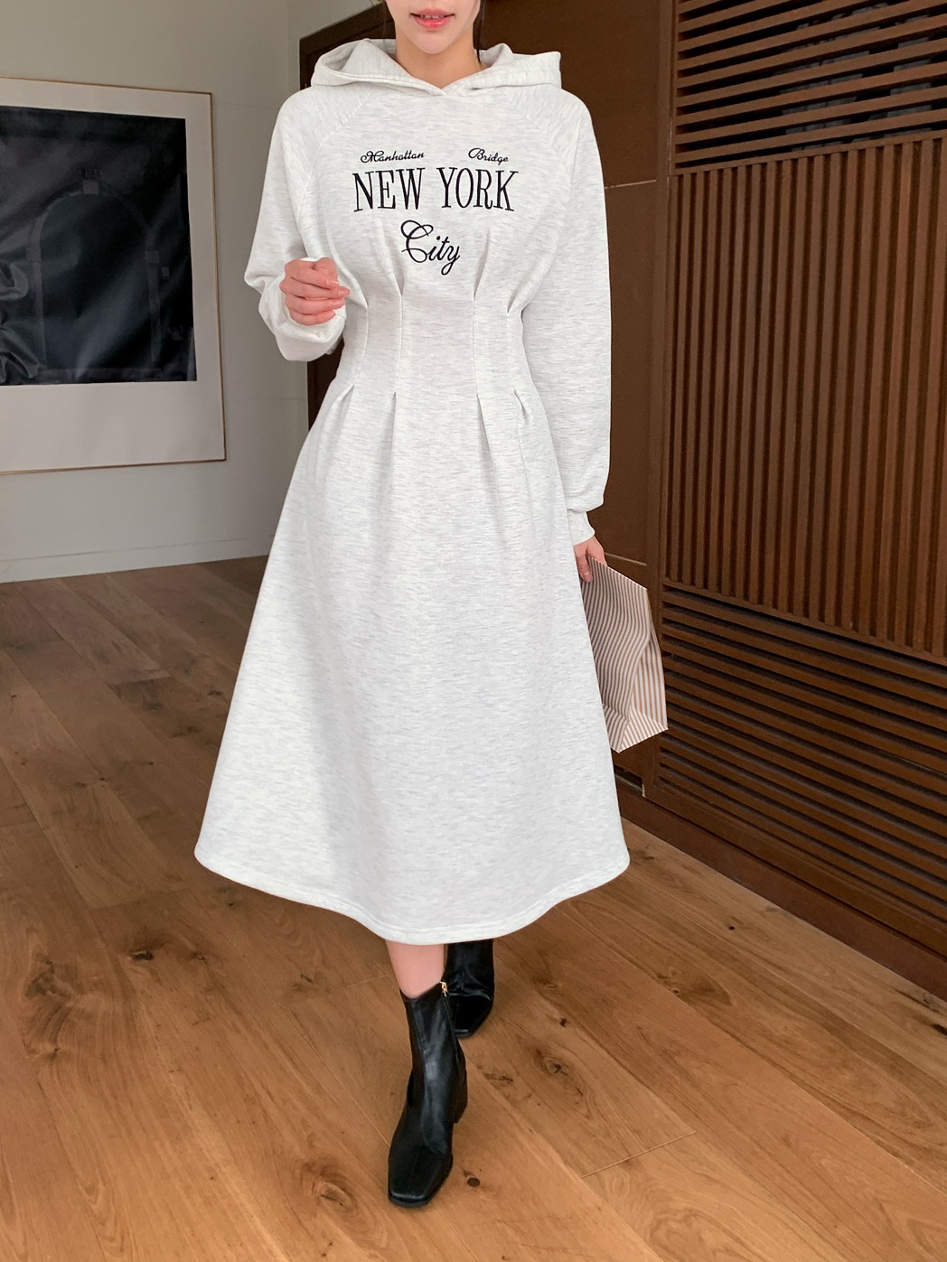 裏起毛NEW YORK刺繡タックラグランパーカーワンピース | 詳細画像10