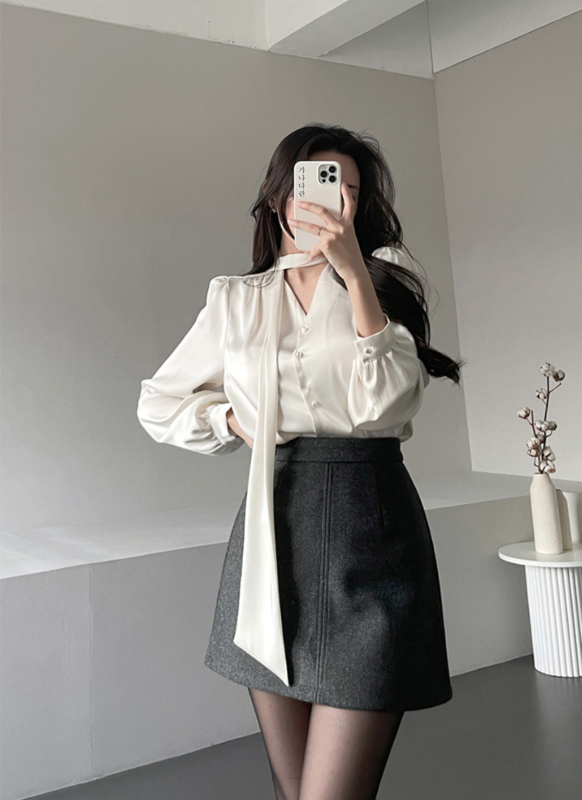 おたま　IENA ボウタイVネックブラウス ボウタイVネックサテンブラウス | レディースファッション通販 - DHOLIC