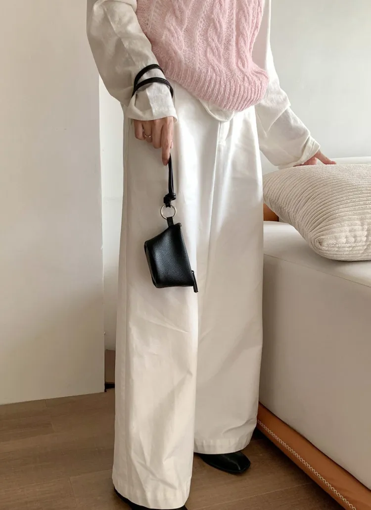 ストラップ付台形ポーチ | whosbag | 詳細画像1