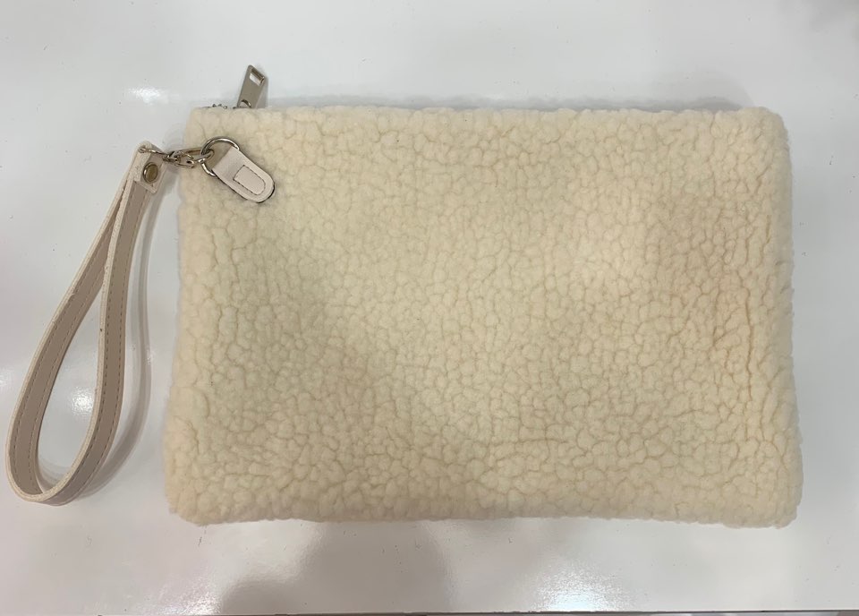 ウール混ボアクラッチバッグ | 詳細画像4