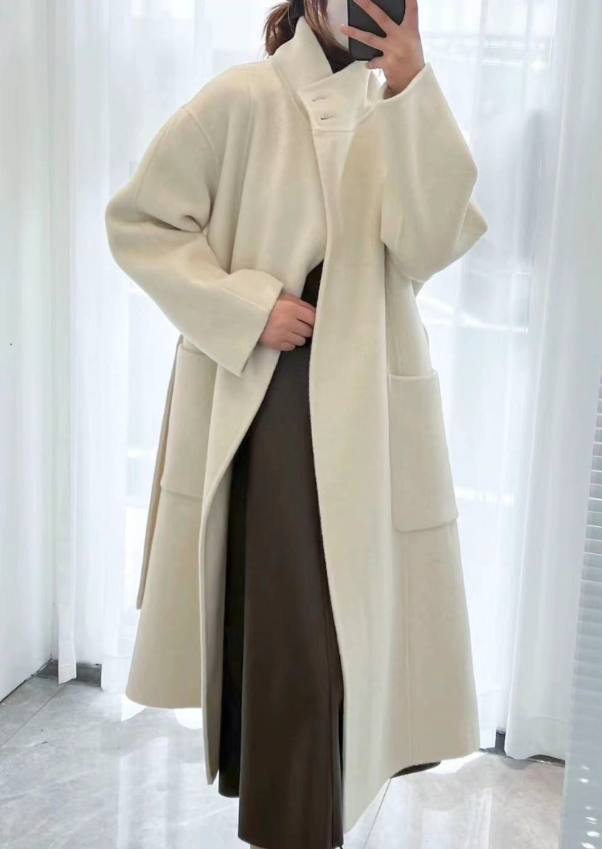 ストラップ付ウール混ハイネックロングコート | 詳細画像13