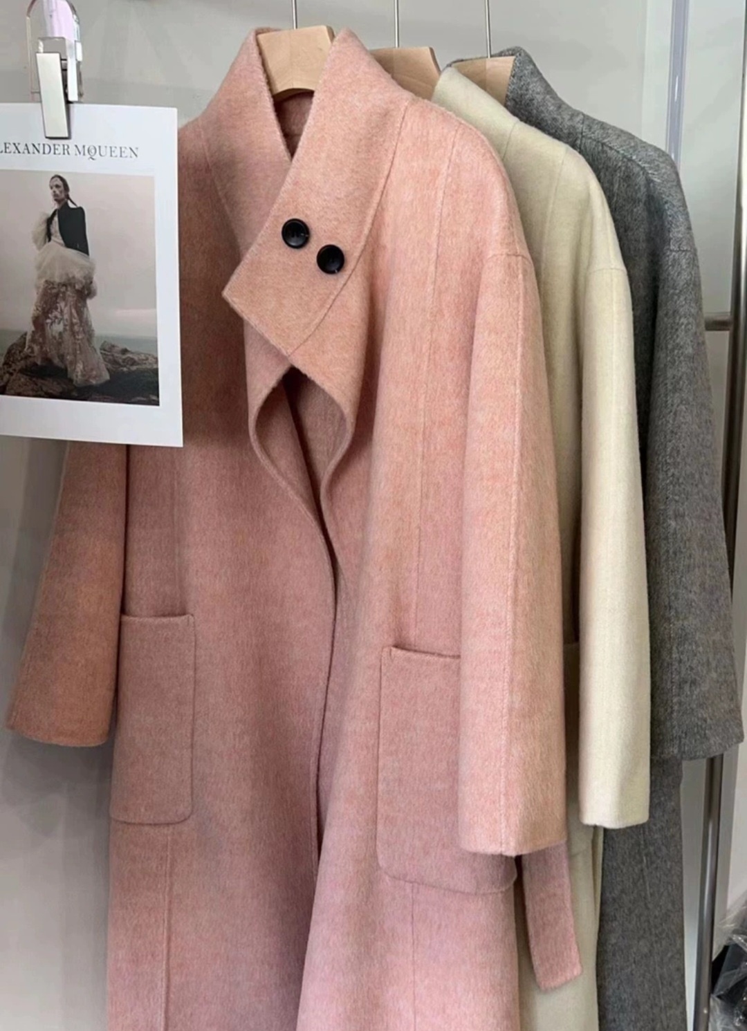 ストラップ付ウール混ハイネックロングコート | 詳細画像21