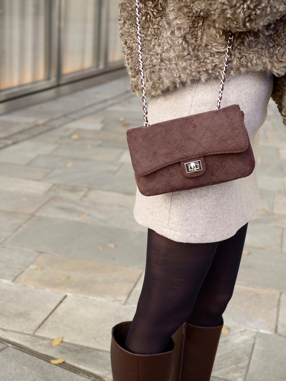 Chanel25 スエード キルティング ノベルティ ショルダーバッグ top.jpg
