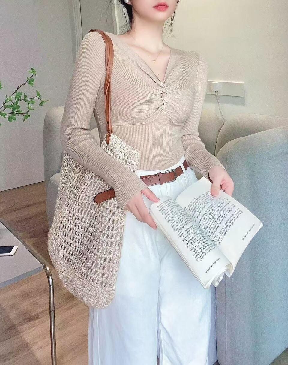 ツイストVネックスリムリブニット | 詳細画像13