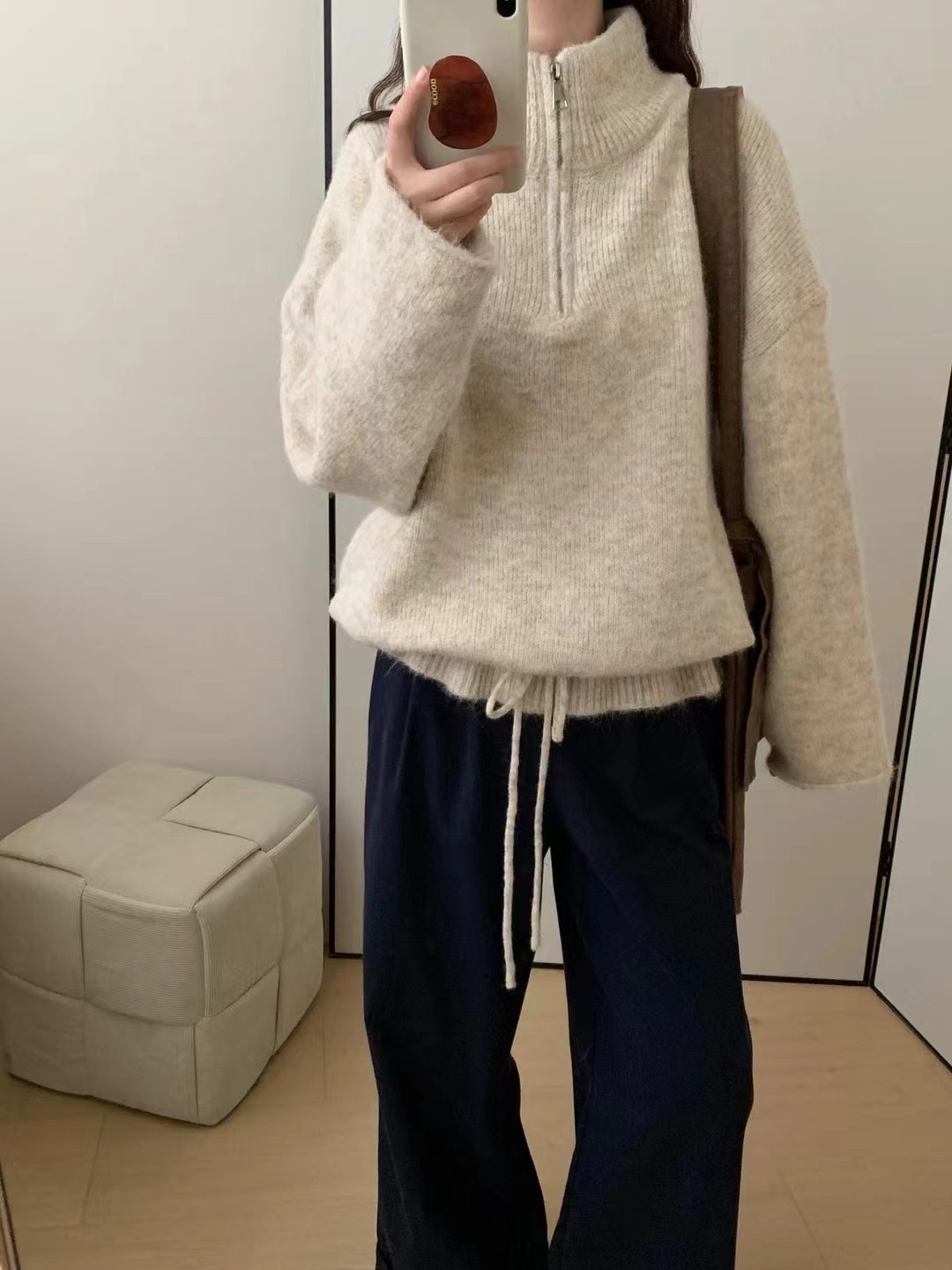 バックロゴハーフジップハイネックドロストニット | 詳細画像9