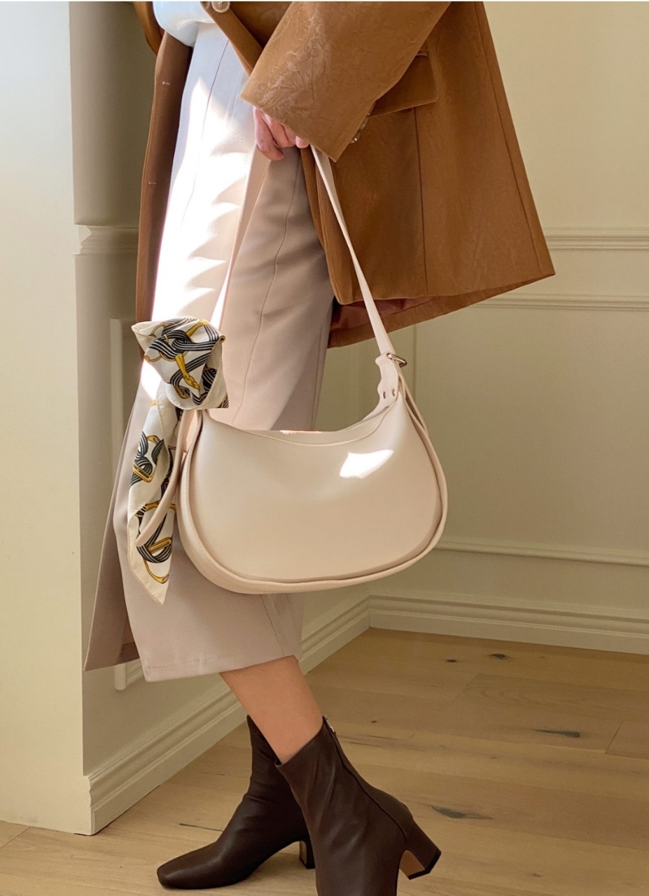 2WAYハーフムーンバッグワイドストラップバッグ | 詳細画像4