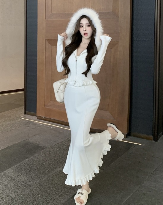 【美品】new balance フード付きベスト スカート　セットアップ　白 itto セットアップ Houndstoothベストスカートセットアップ