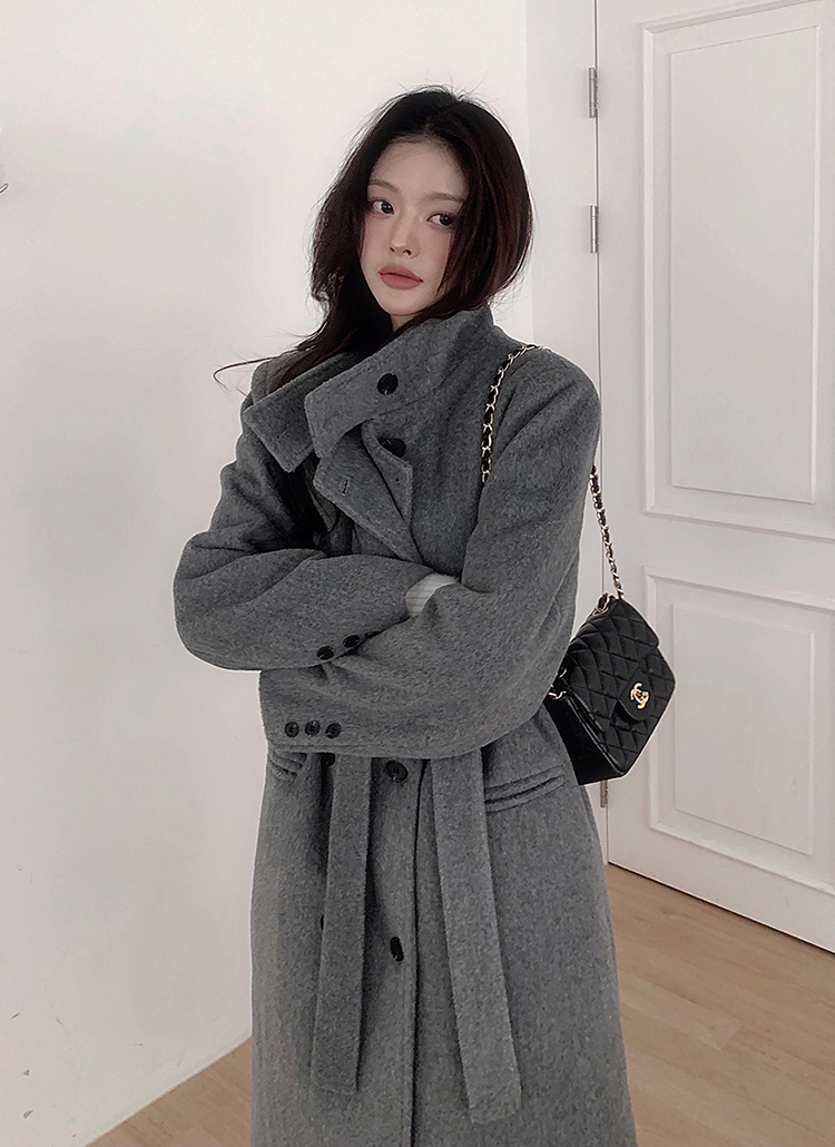 ストラップ付ダウン裏地スタンドカラーダブルボタンコート