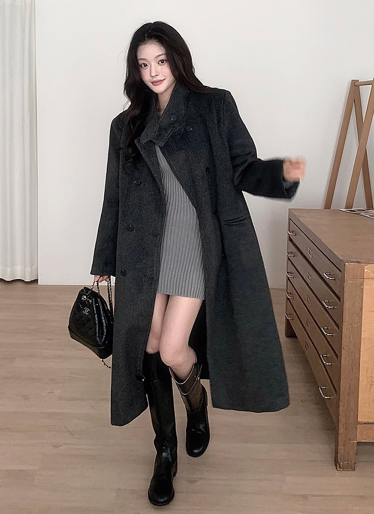 ストラップ付ダウン裏地スタンドカラーダブルボタンコート