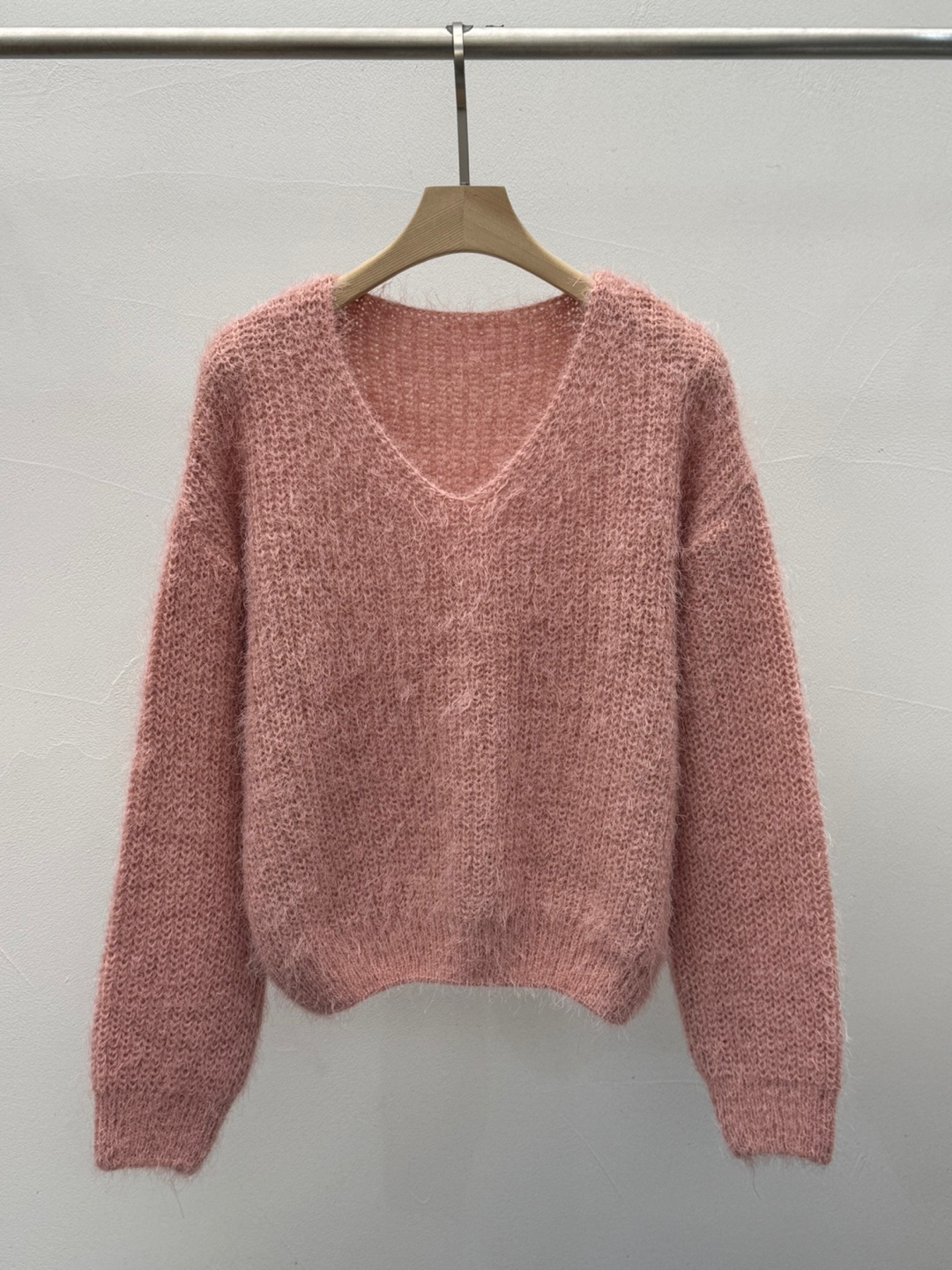 Vネックヘアリールーズニット | 詳細画像5