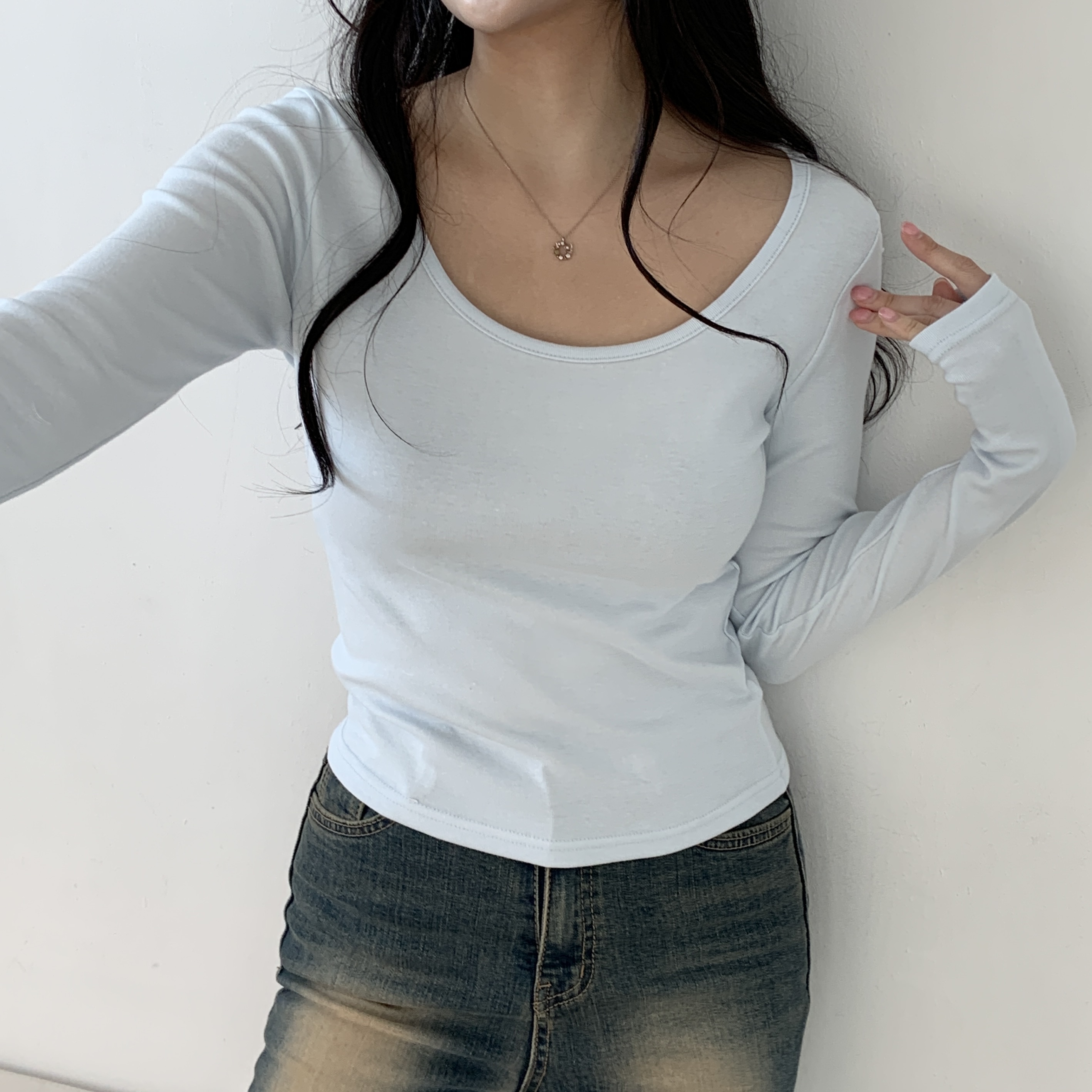 モダール混Uネック長袖Tシャツ | 詳細画像2
