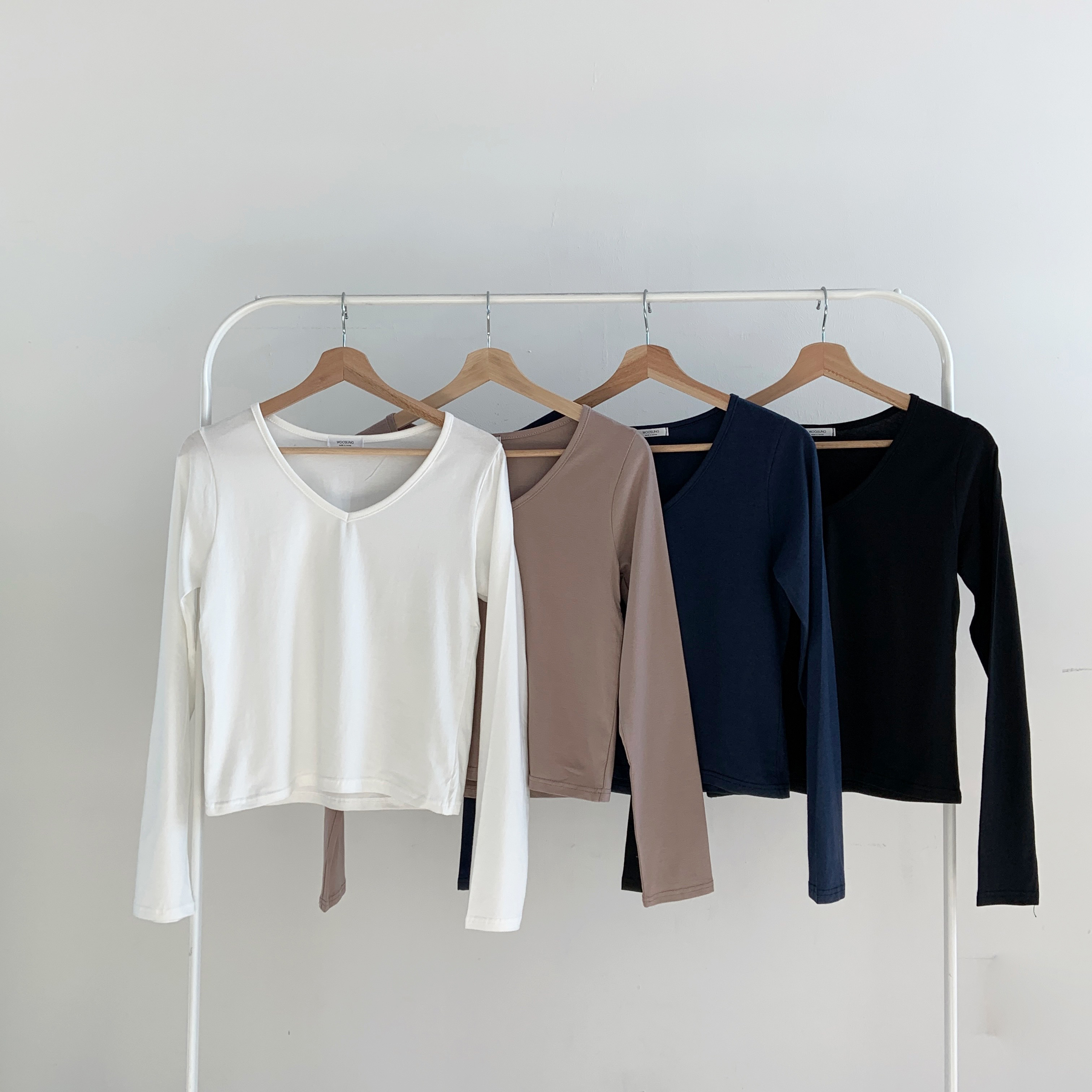 モダール混Vネック長袖Tシャツ | 詳細画像2