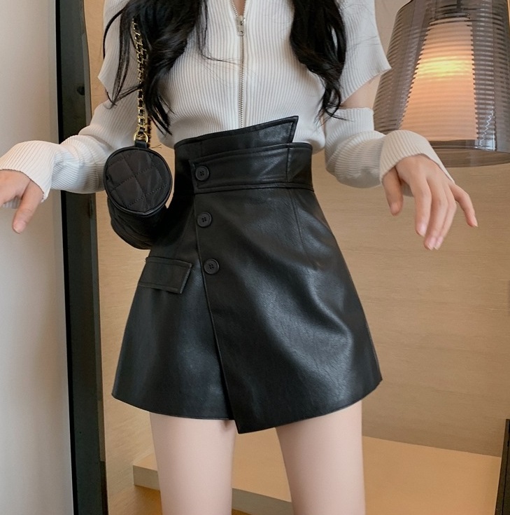レザー調ハイウエストボタンキュロットショートパンツ | 詳細画像5
