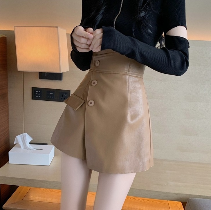 レザー調ハイウエストボタンキュロットショートパンツ | 詳細画像12