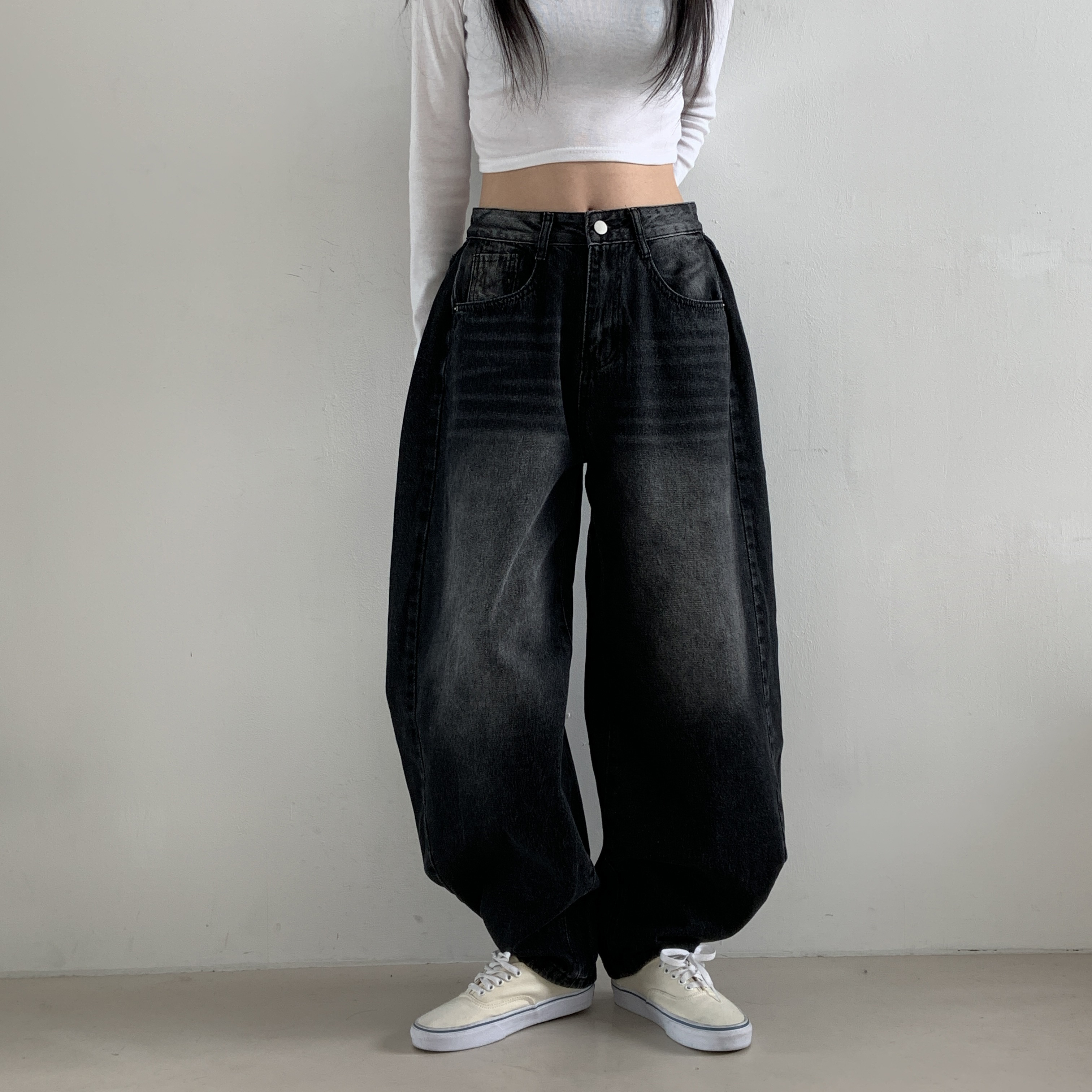 サイドタックボタンヘムワイドデニムパンツ(ブラックデニム) | 詳細画像5