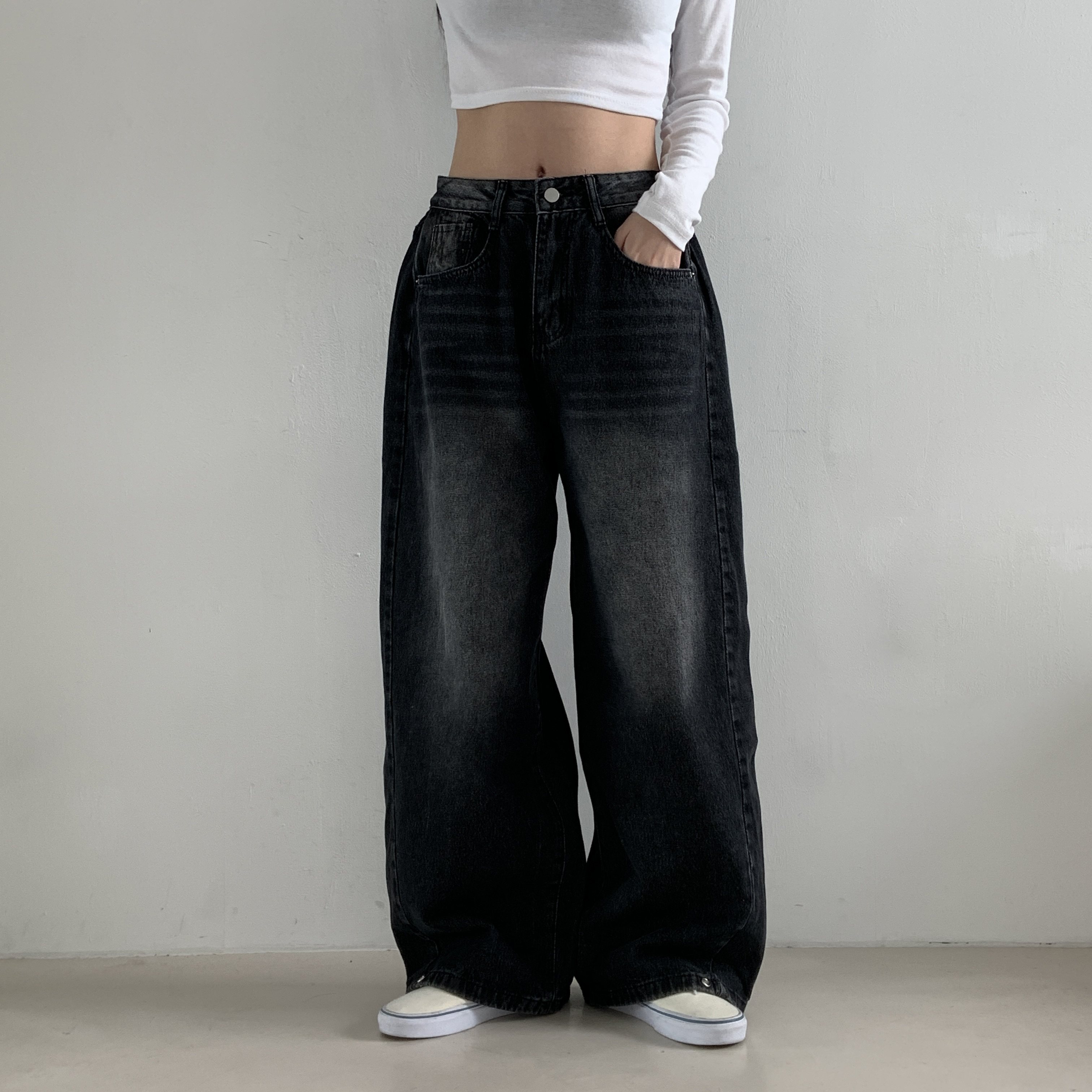 サイドタックボタンヘムワイドデニムパンツ(ブラックデニム) | 詳細画像10