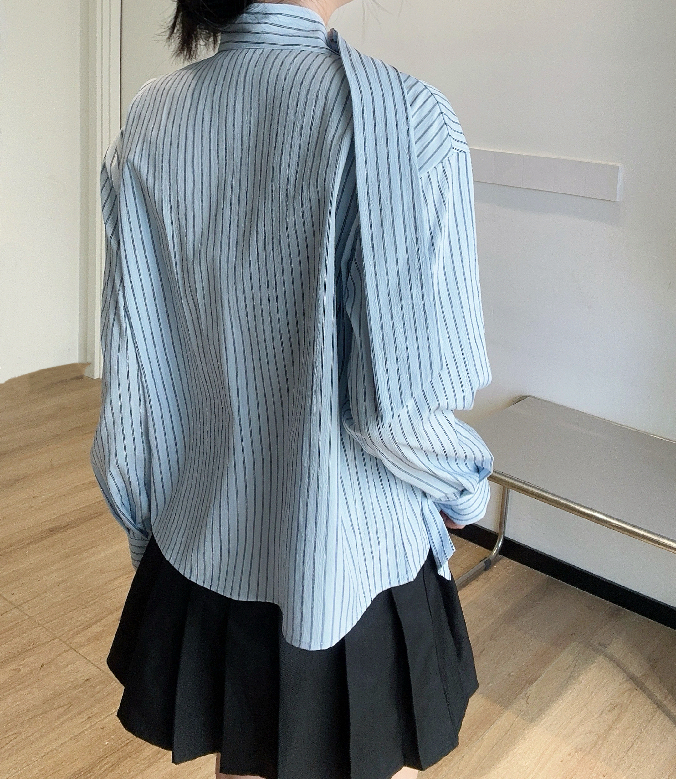 ボウタイストライプリンクルブラウス | 詳細画像3