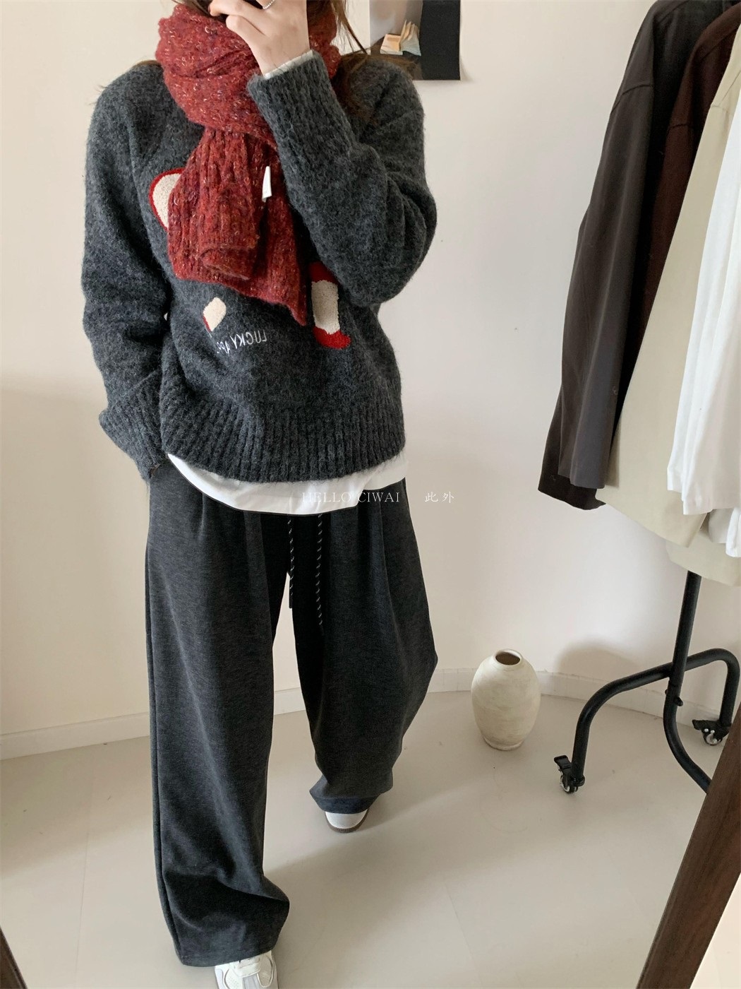 ウール混アップル刺繍ラグランニット | 詳細画像13