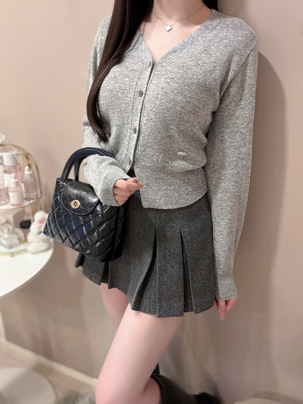 シルバープレートVネックカーディガン | 詳細画像4