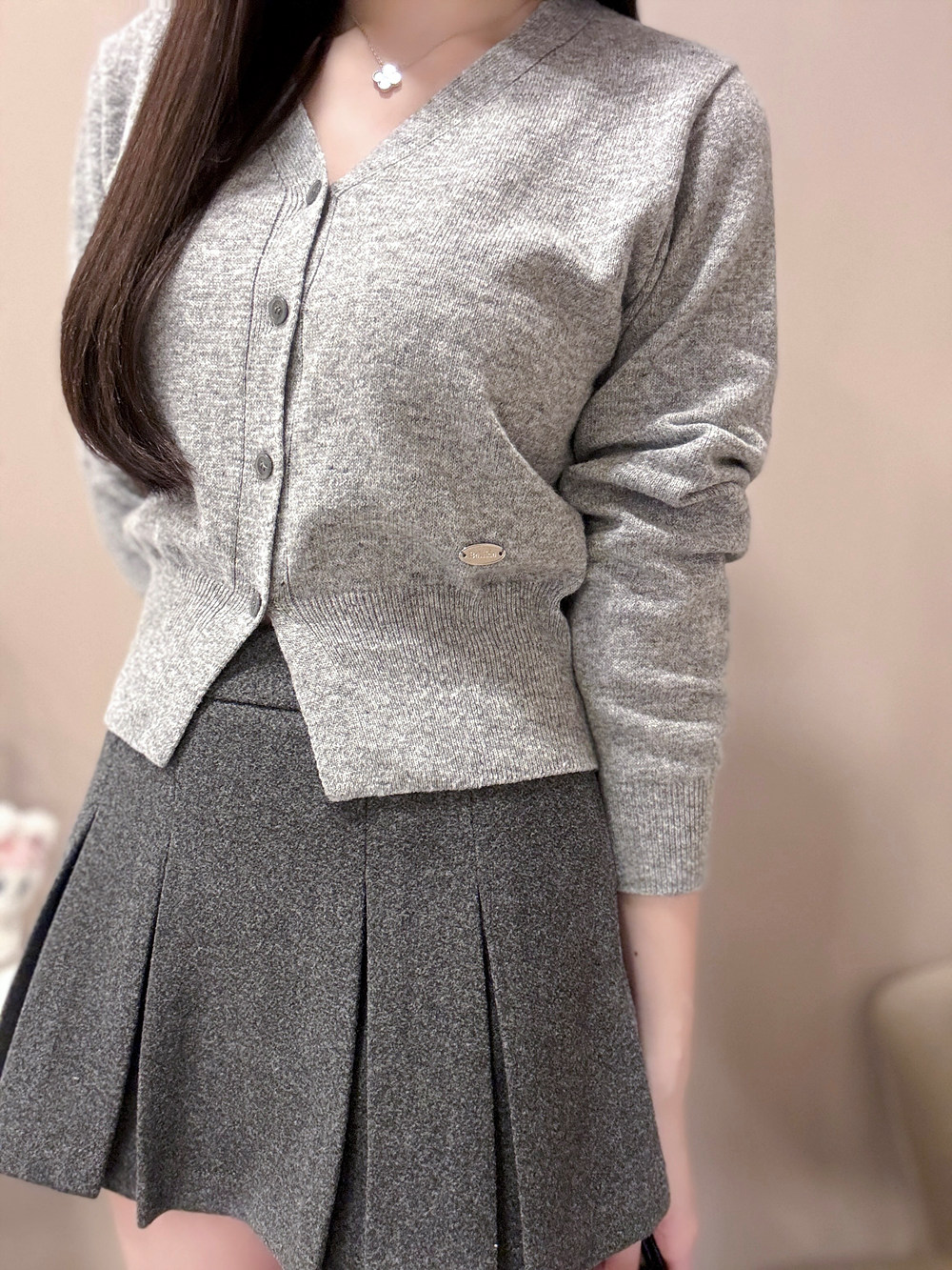 シルバープレートVネックカーディガン | 詳細画像12