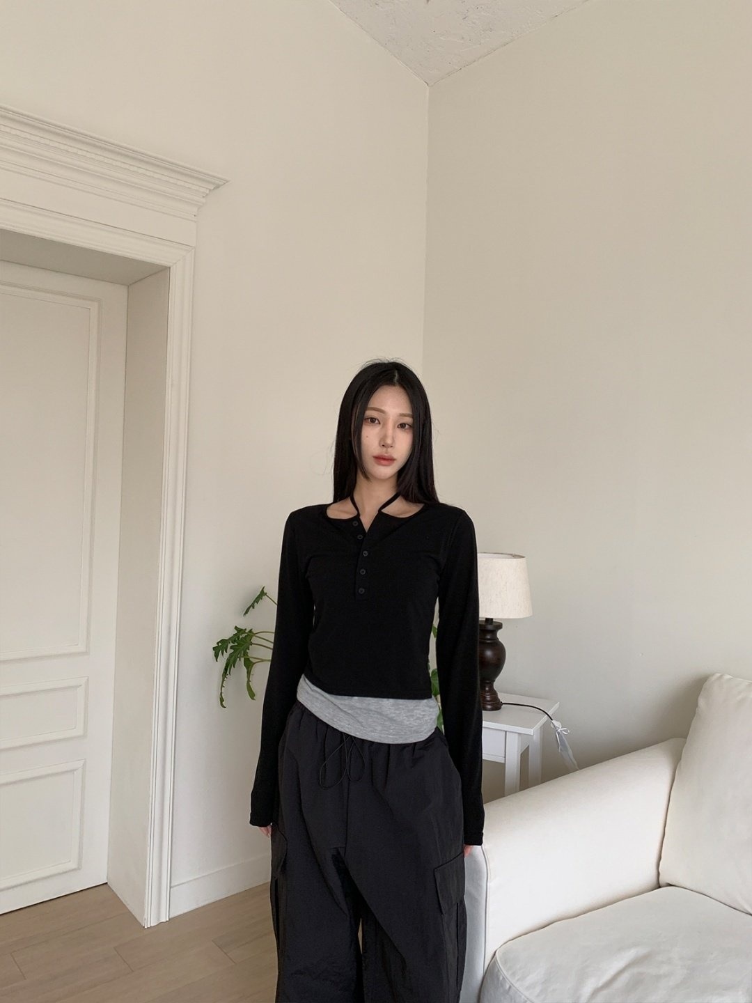 配色レイヤード風リボンボタンネックTシャツ | 詳細画像2