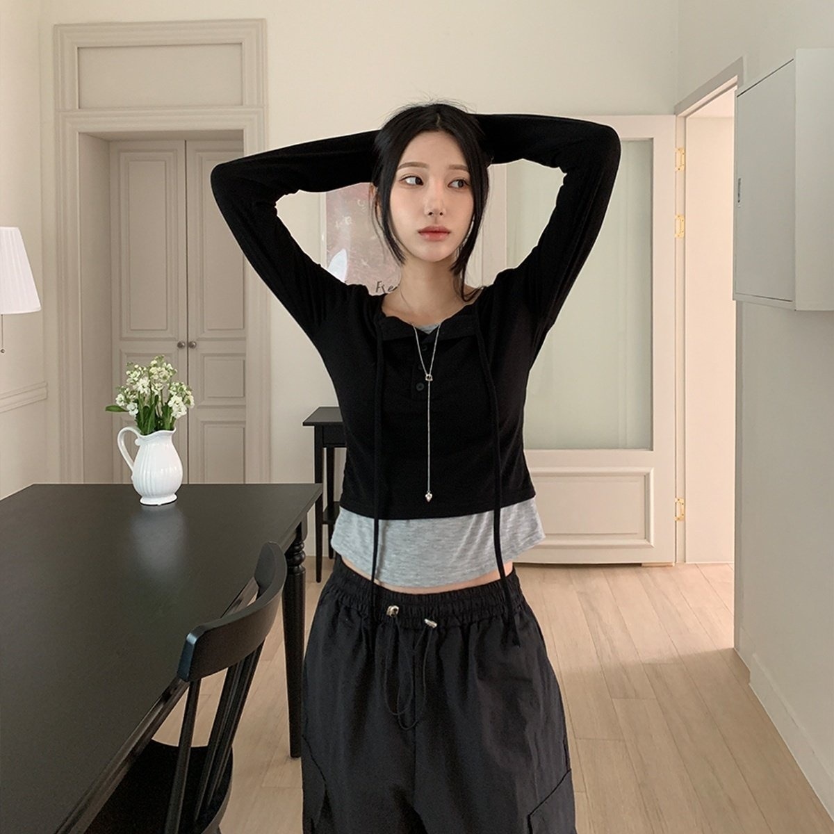 配色レイヤード風リボンボタンネックTシャツ | 詳細画像8