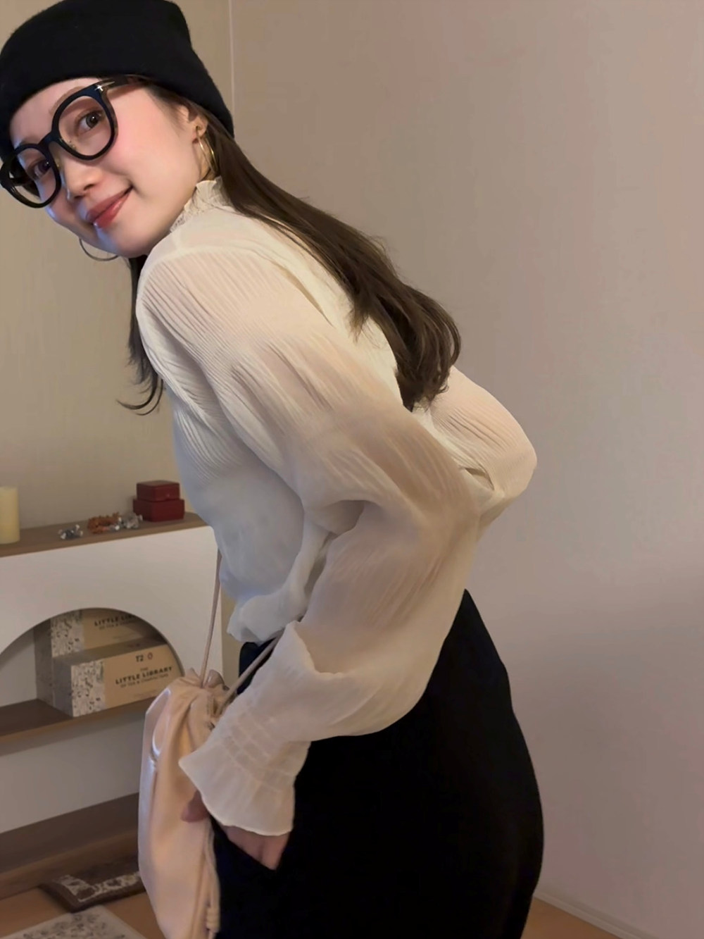 シャーリングフリルハーフネックリンクルブラウス | 詳細画像3