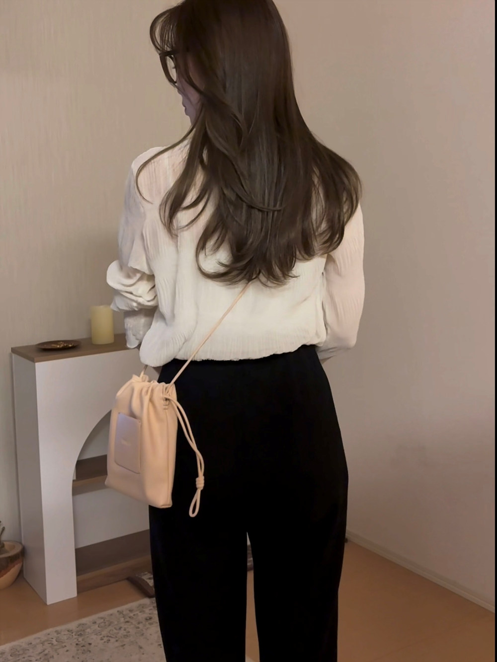 シャーリングフリルハーフネックリンクルブラウス | 詳細画像6