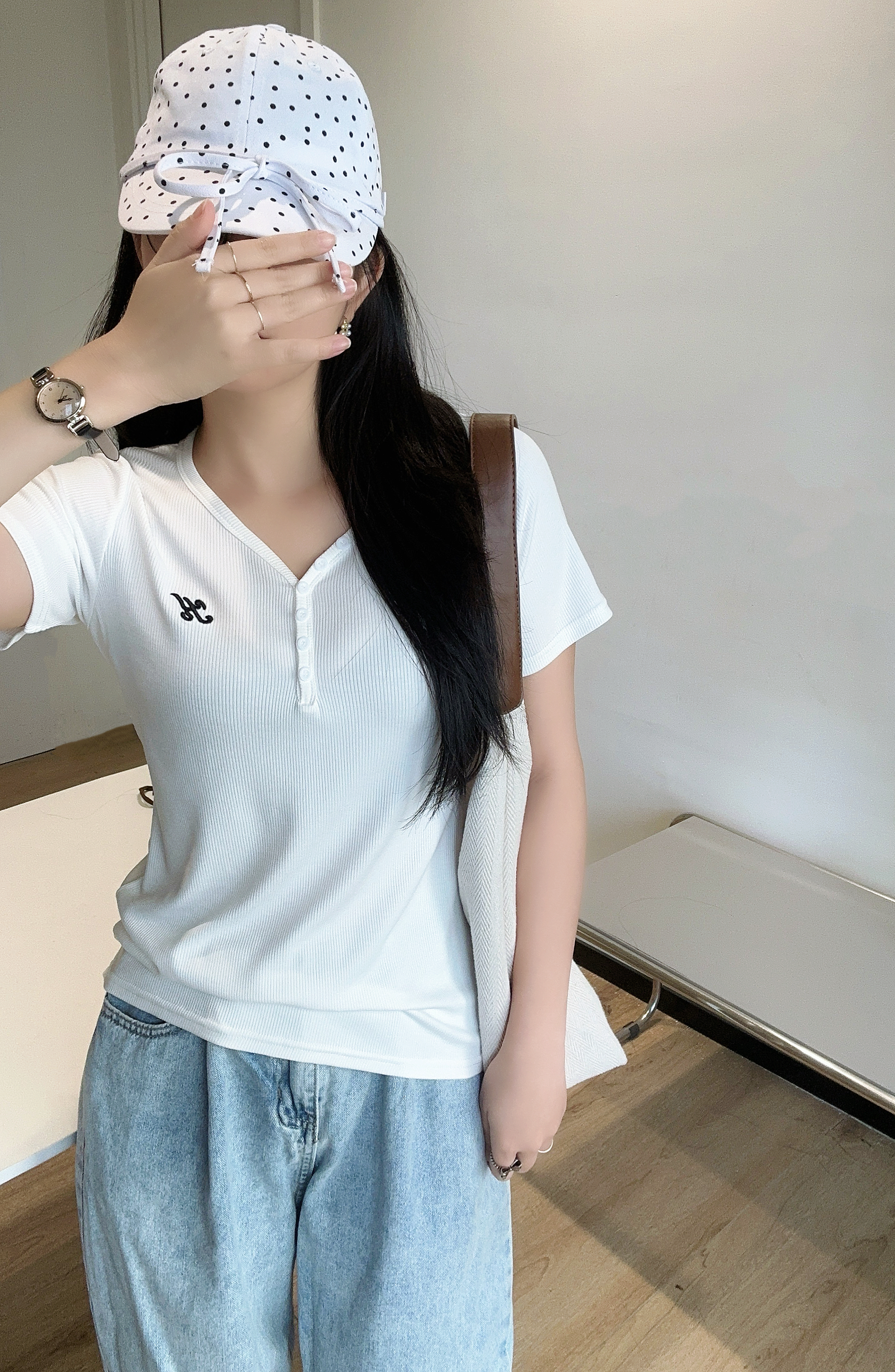 刺繍ロゴボタンVネックリブ半袖Tシャツ | 詳細画像6
