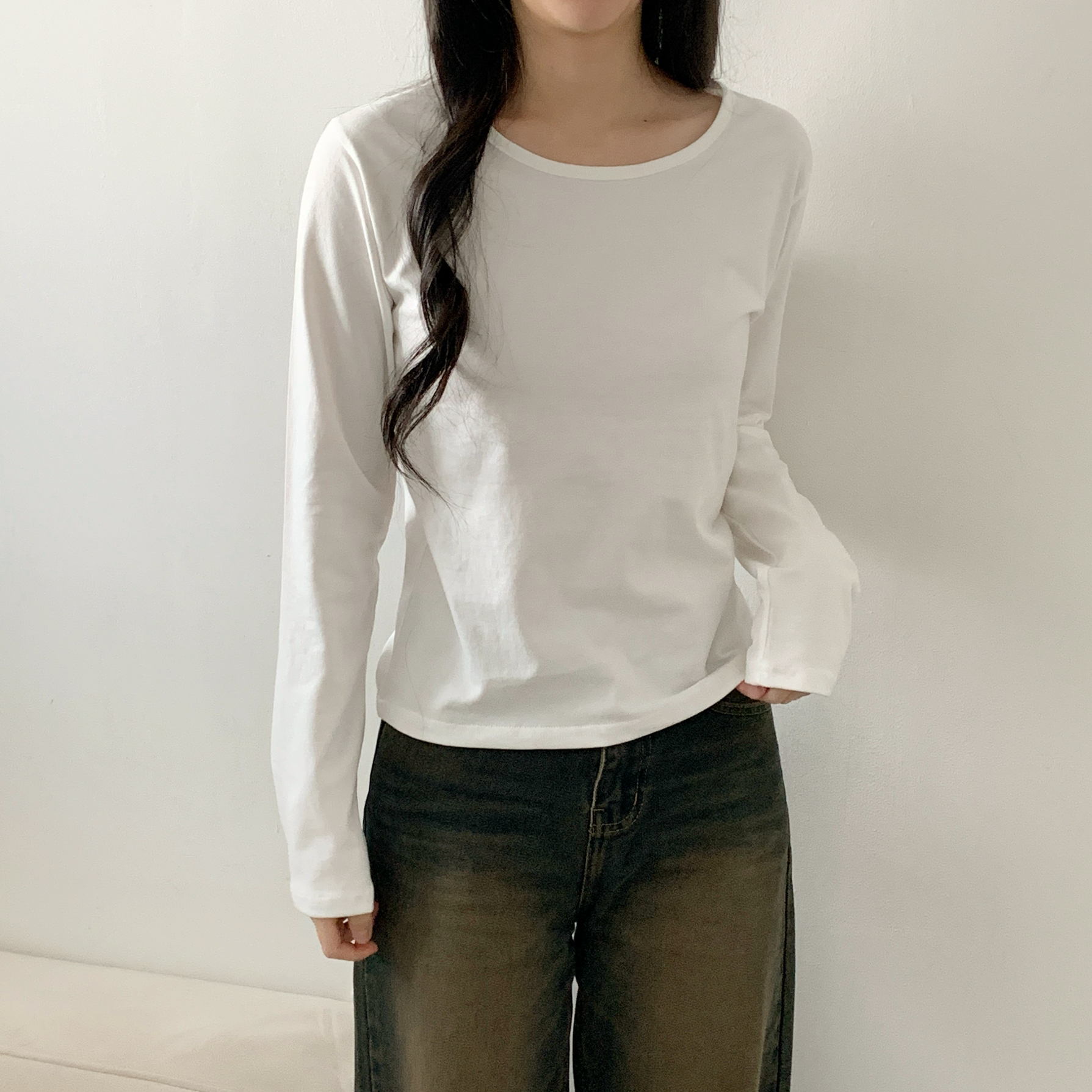 ラウンドネック長袖コットンTシャツ | 詳細画像9