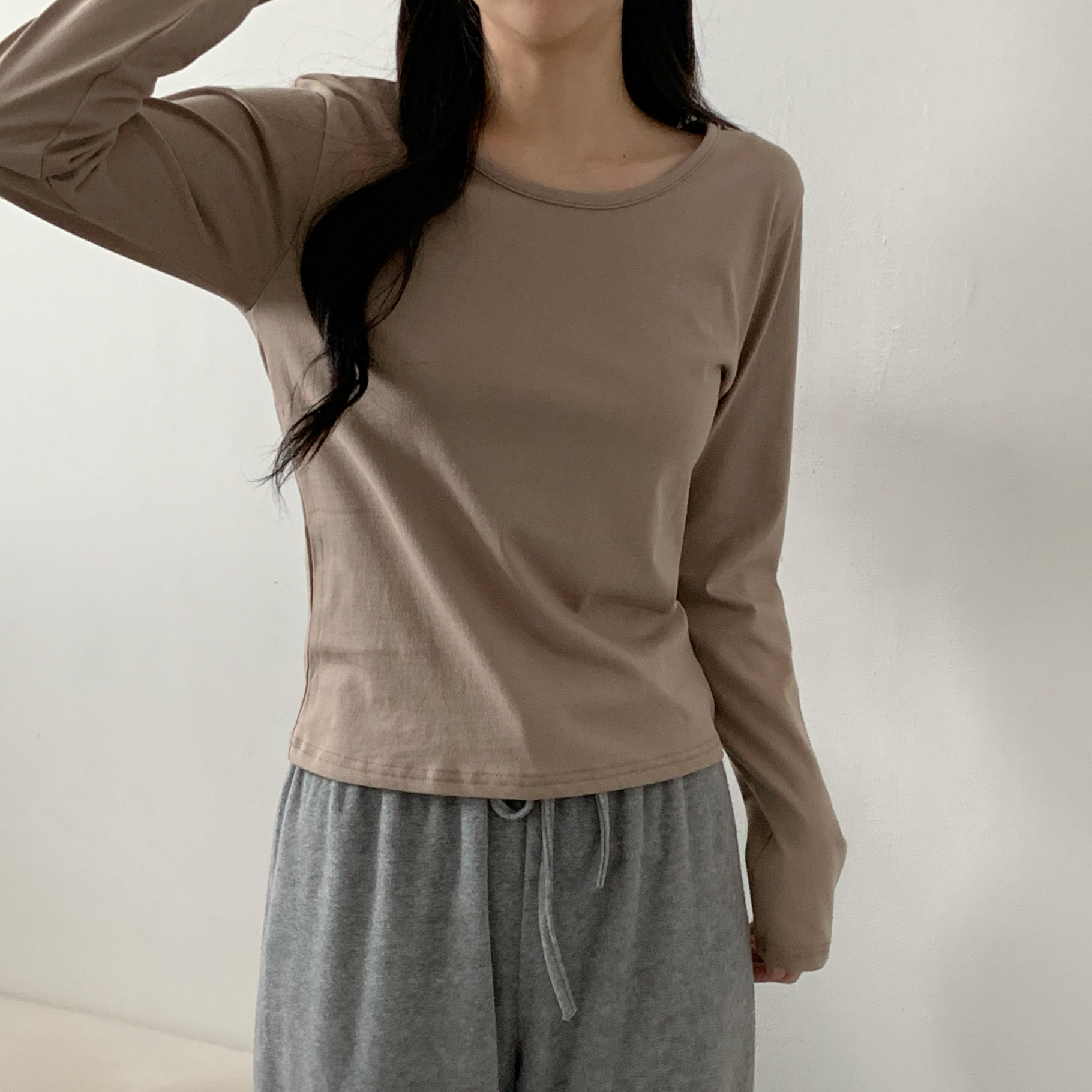 ラウンドネック長袖コットンTシャツ | 詳細画像17