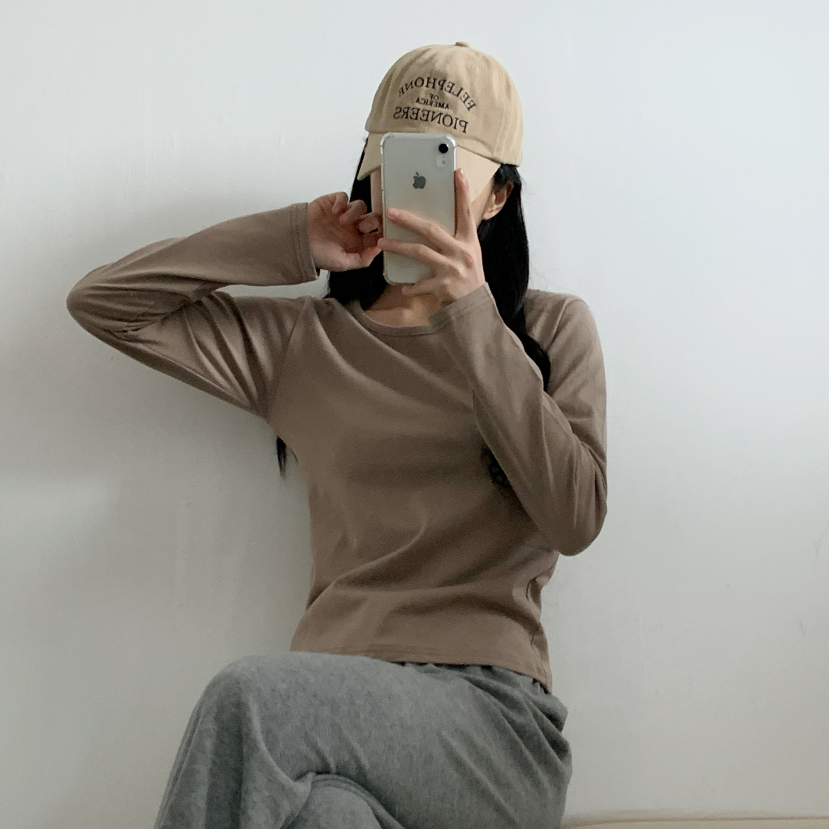 ラウンドネック長袖コットンTシャツ | 詳細画像19