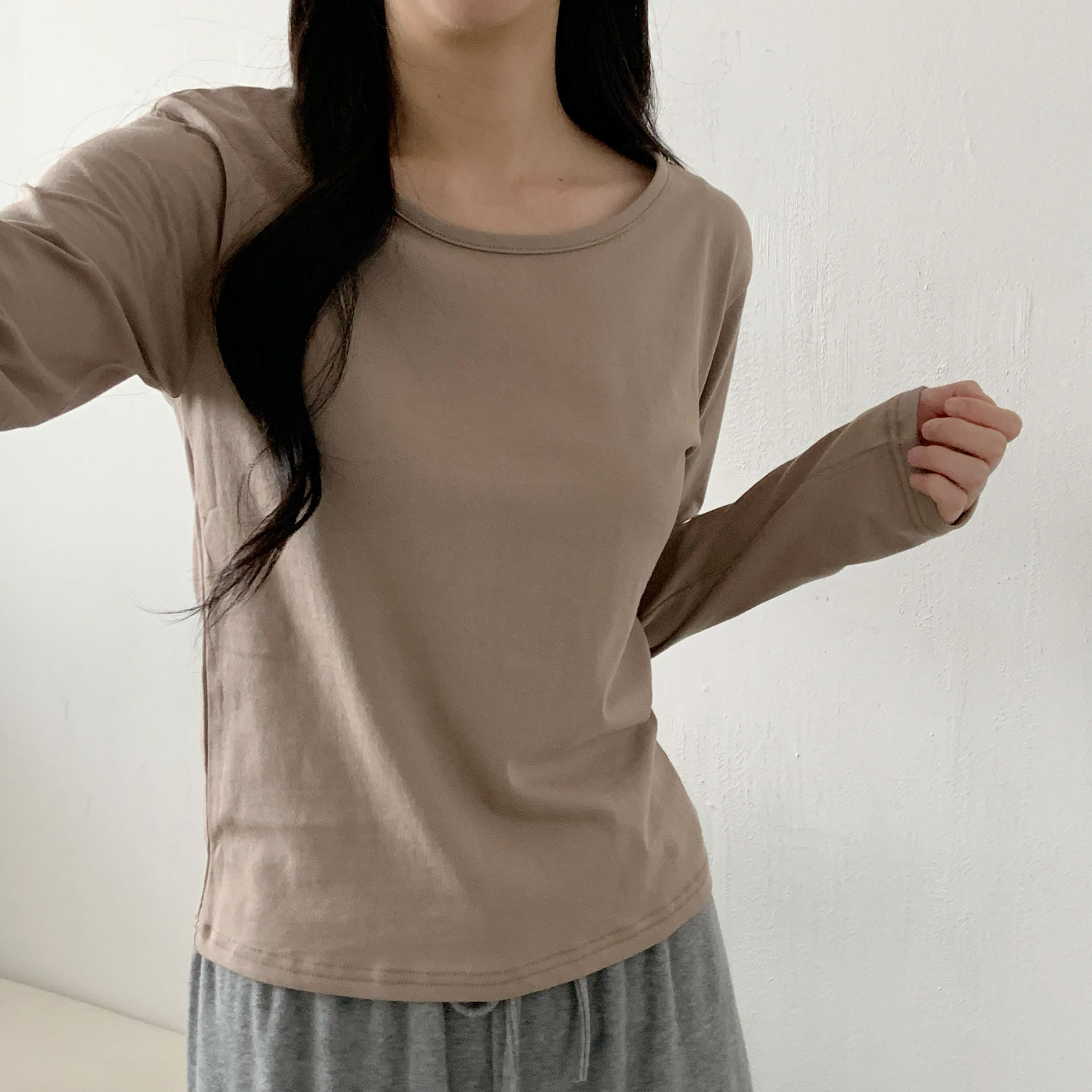 ラウンドネック長袖コットンTシャツ | 詳細画像13