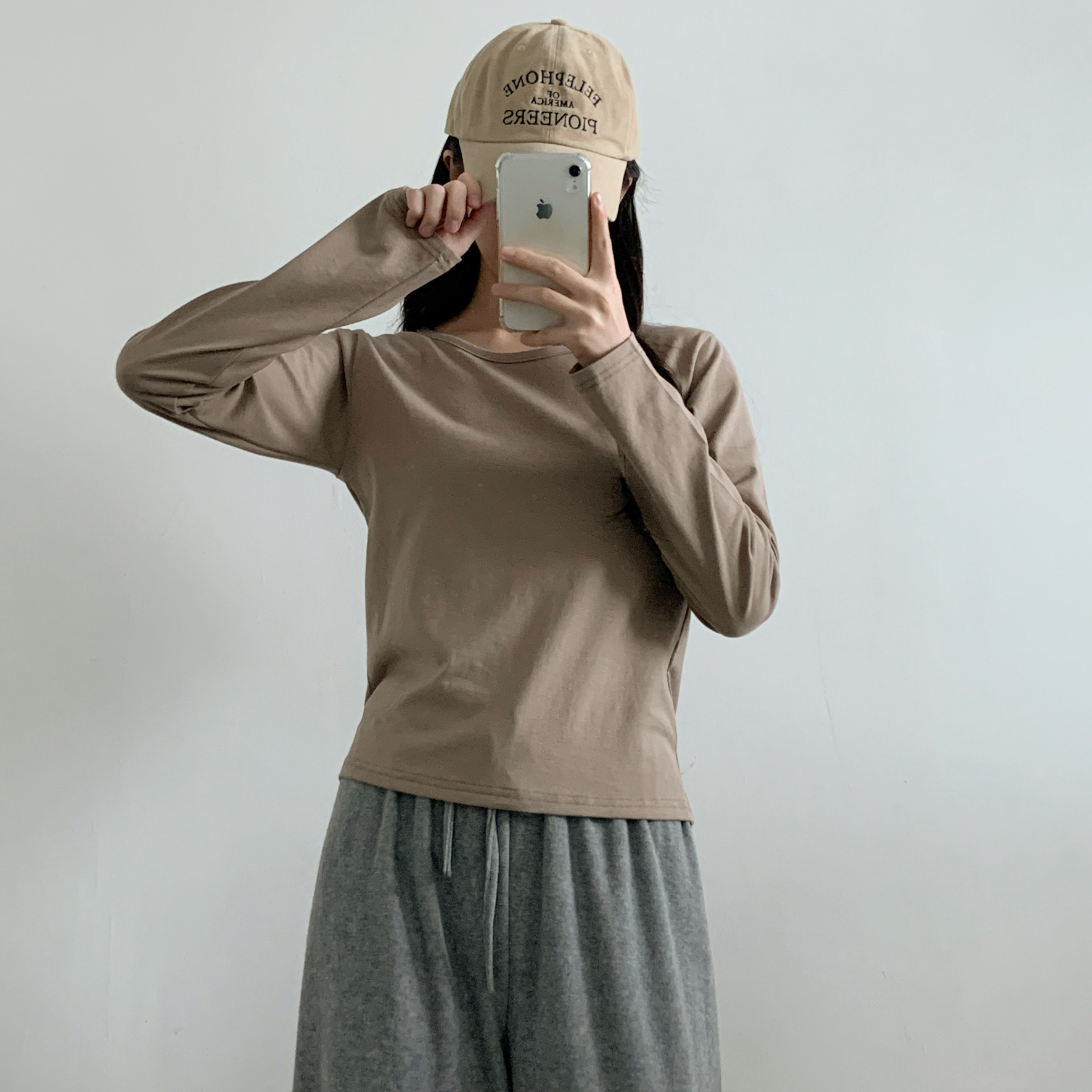 ラウンドネック長袖コットンTシャツ | 詳細画像14