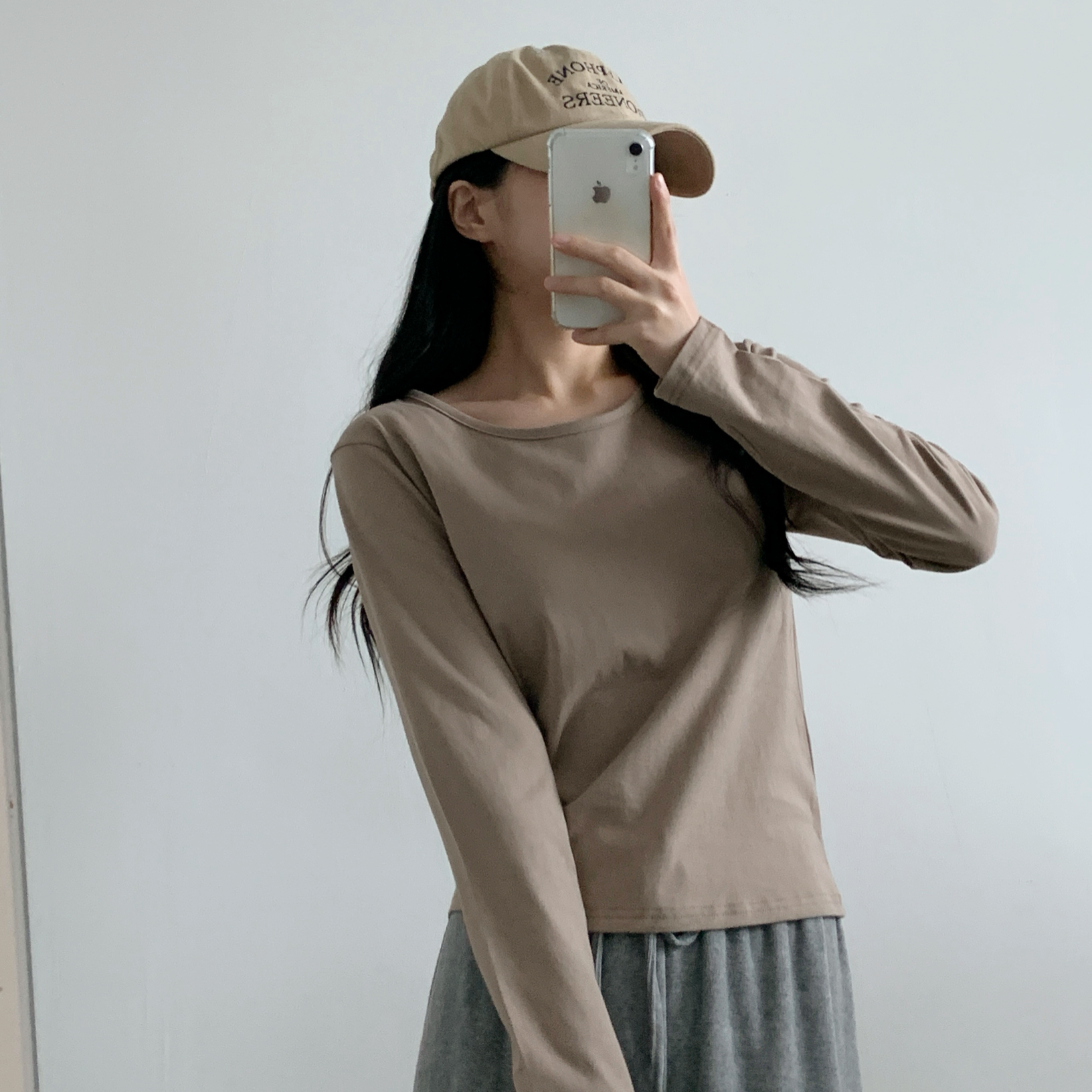 ラウンドネック長袖コットンTシャツ | 詳細画像16